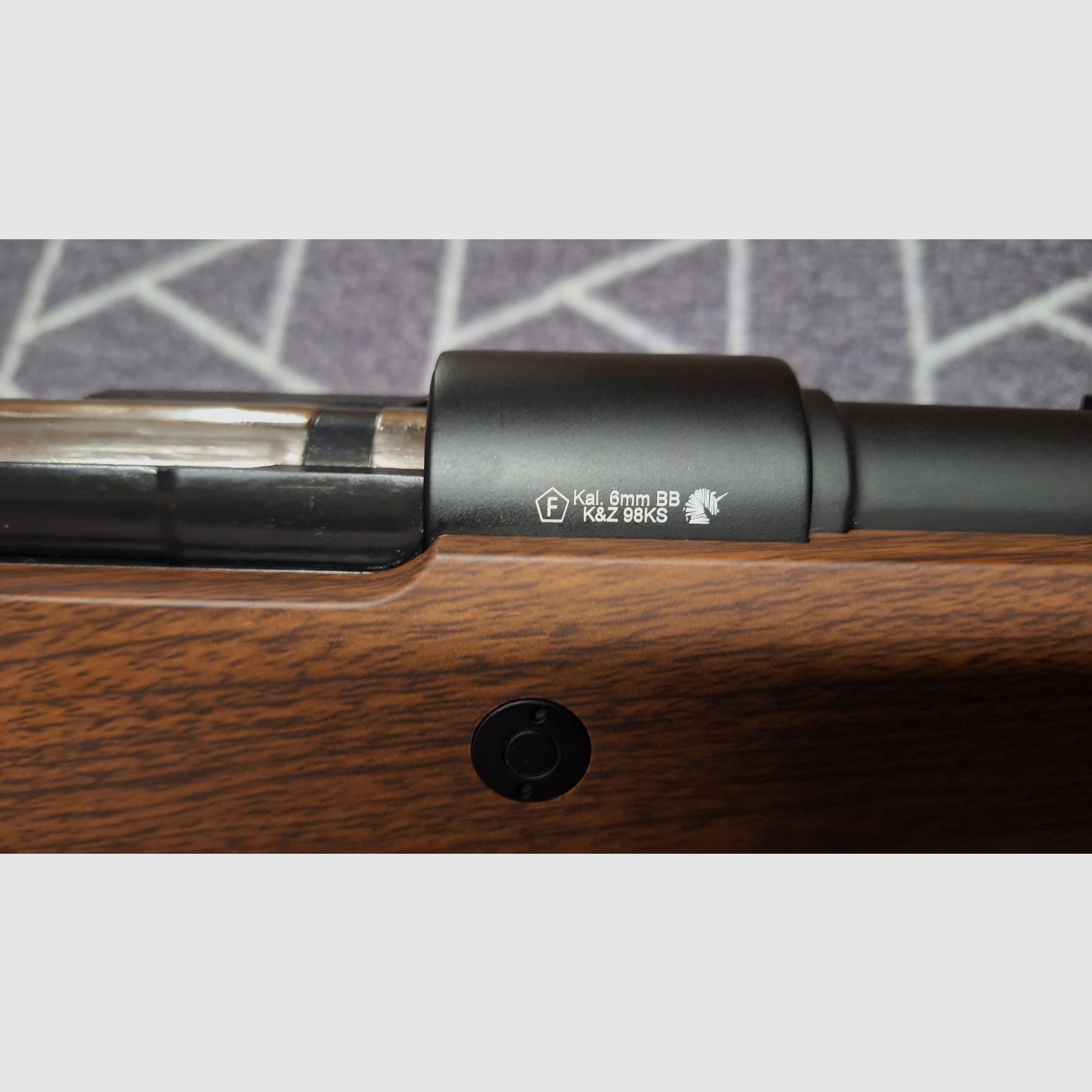 Karabiner 98K Bolt-Action Springer Gewehr mit Hülsenauswurf 6mm BB Holzoptik - Neuwertig!