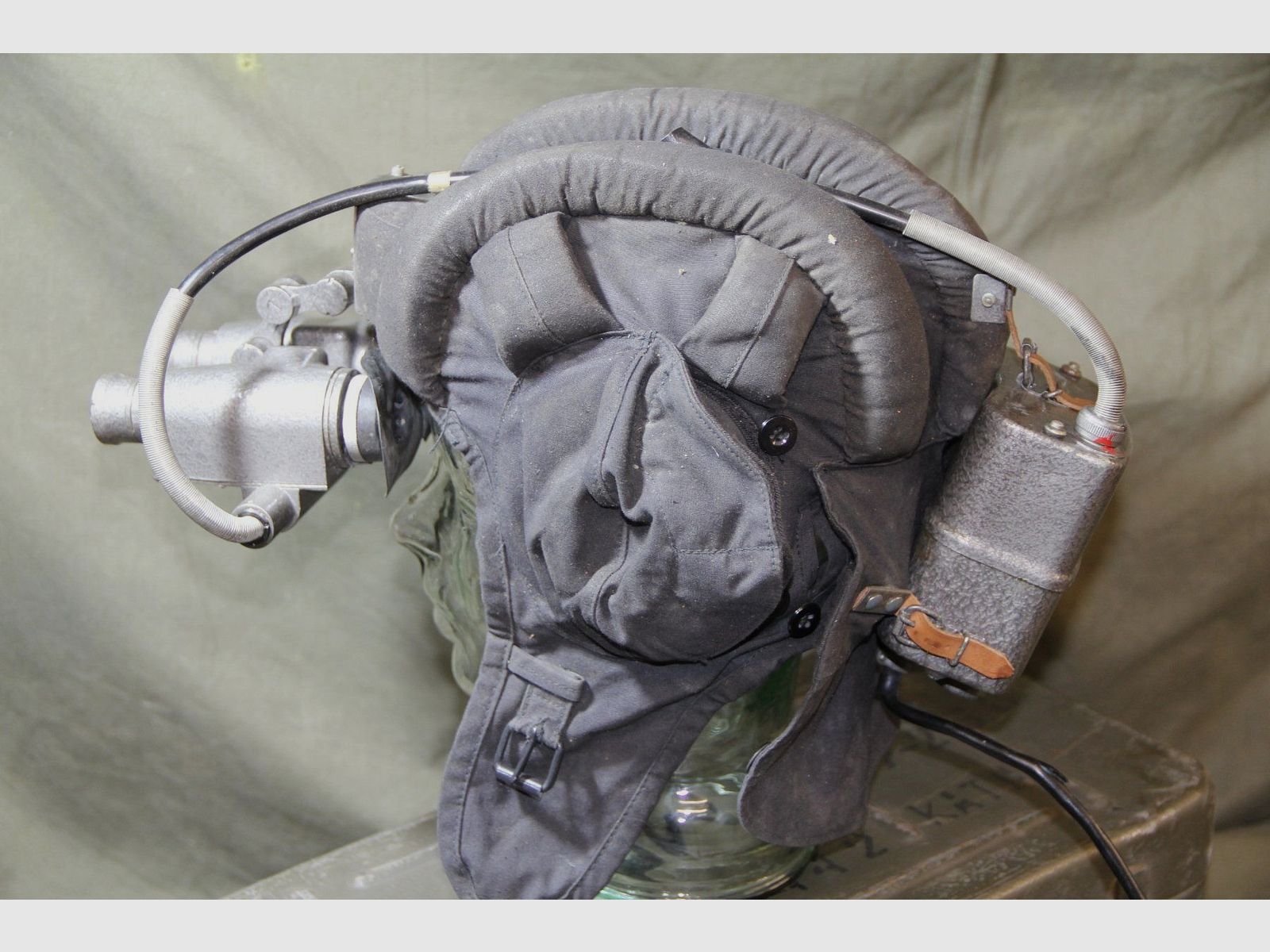 PNW 57, casque de tank avec dispositif de vision nocturne, NVA / Pologne / URSS