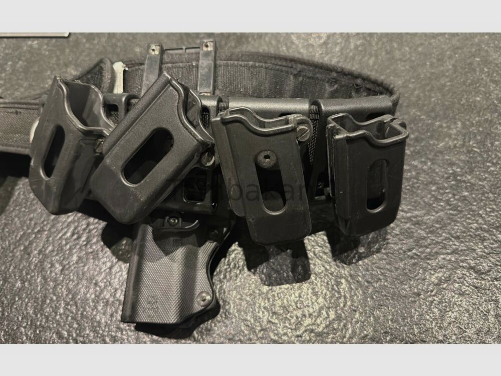 IPSC Gürtel inkl. 4 Mag.Taschen + Magnethalter und Gohst Hoslter Walther PP