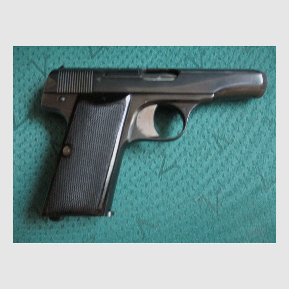 Pistol 7.65mm Commer