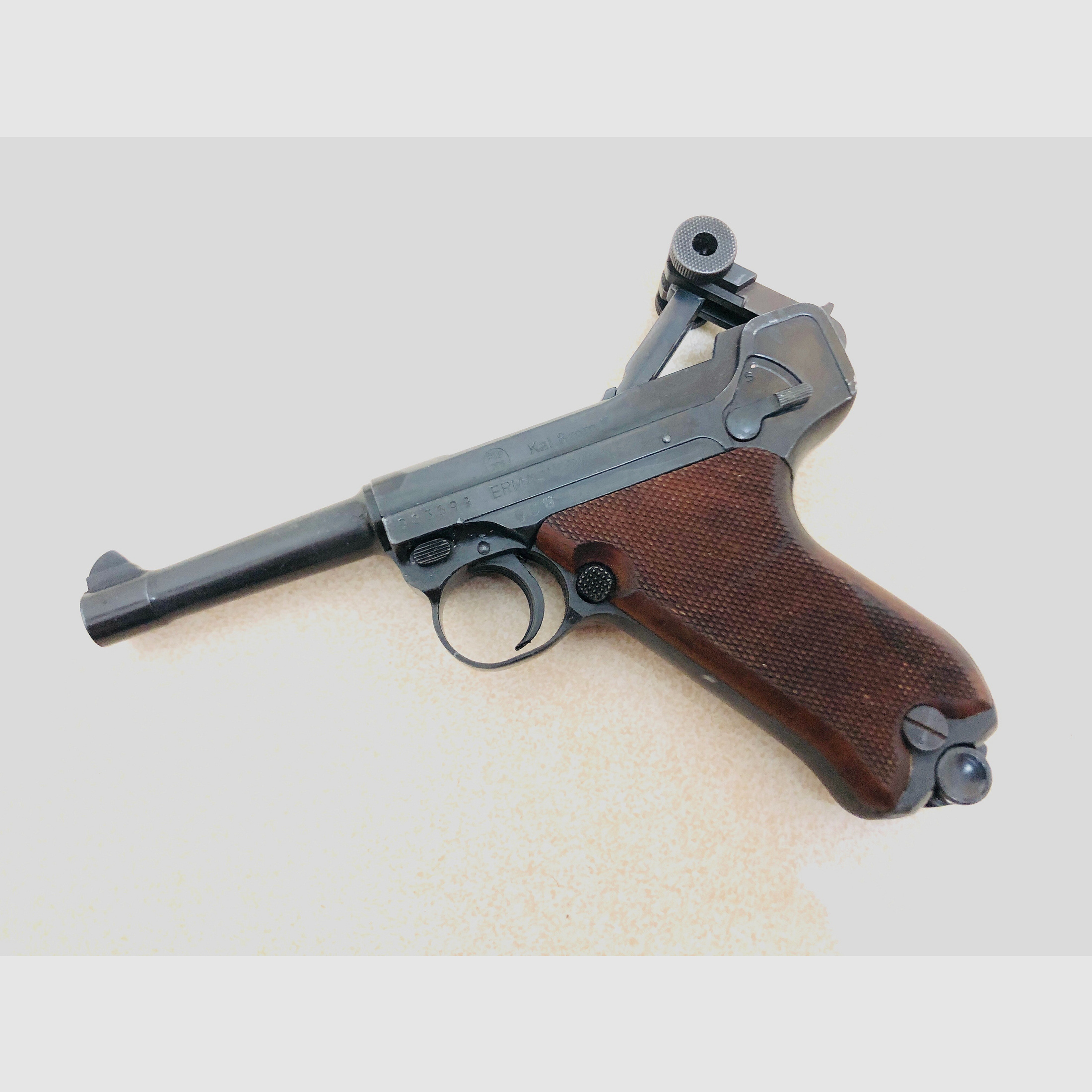 ••• Erma KGP 690 / pistola de fogueo / 8mm Knall / PTB 209 •••