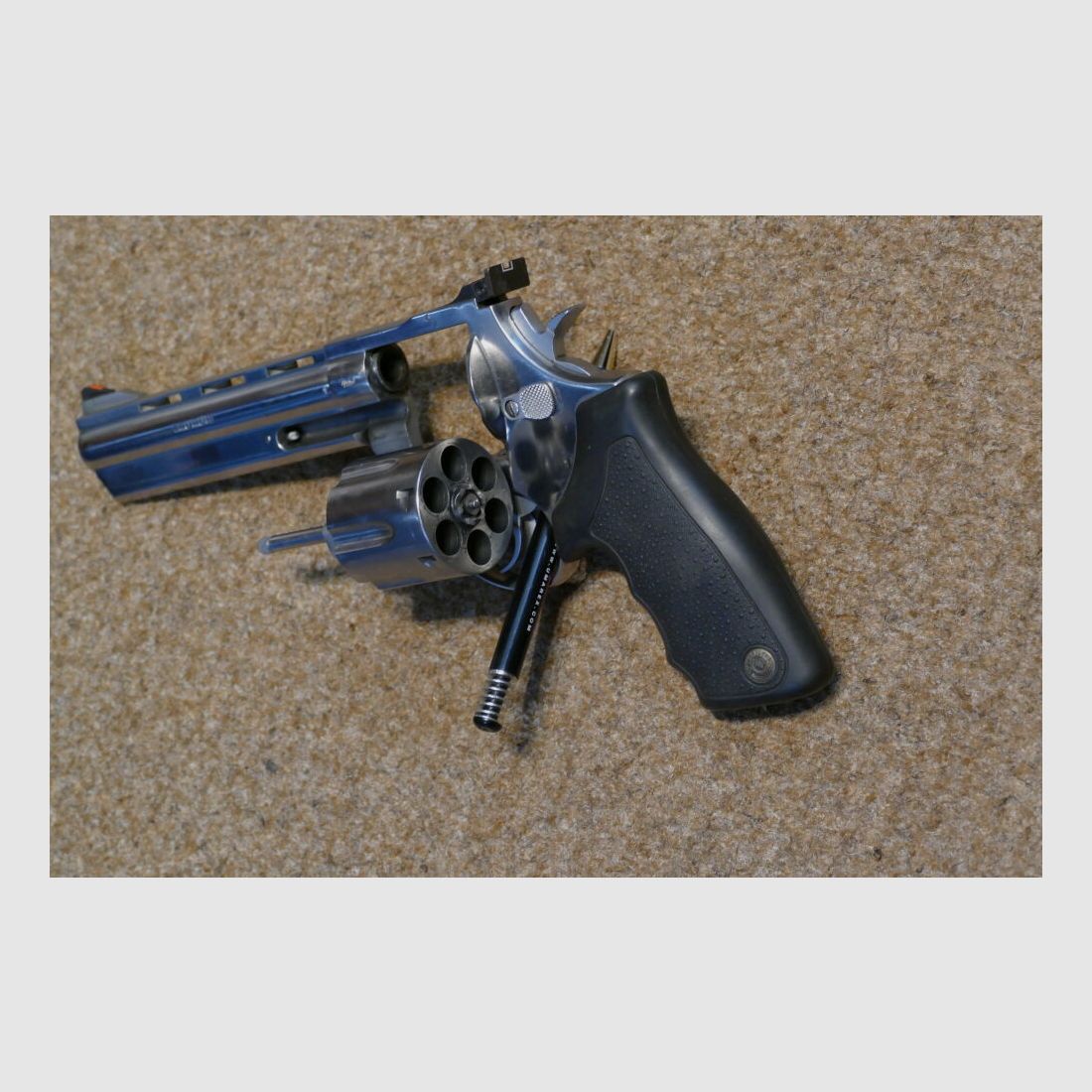 Taurus 44