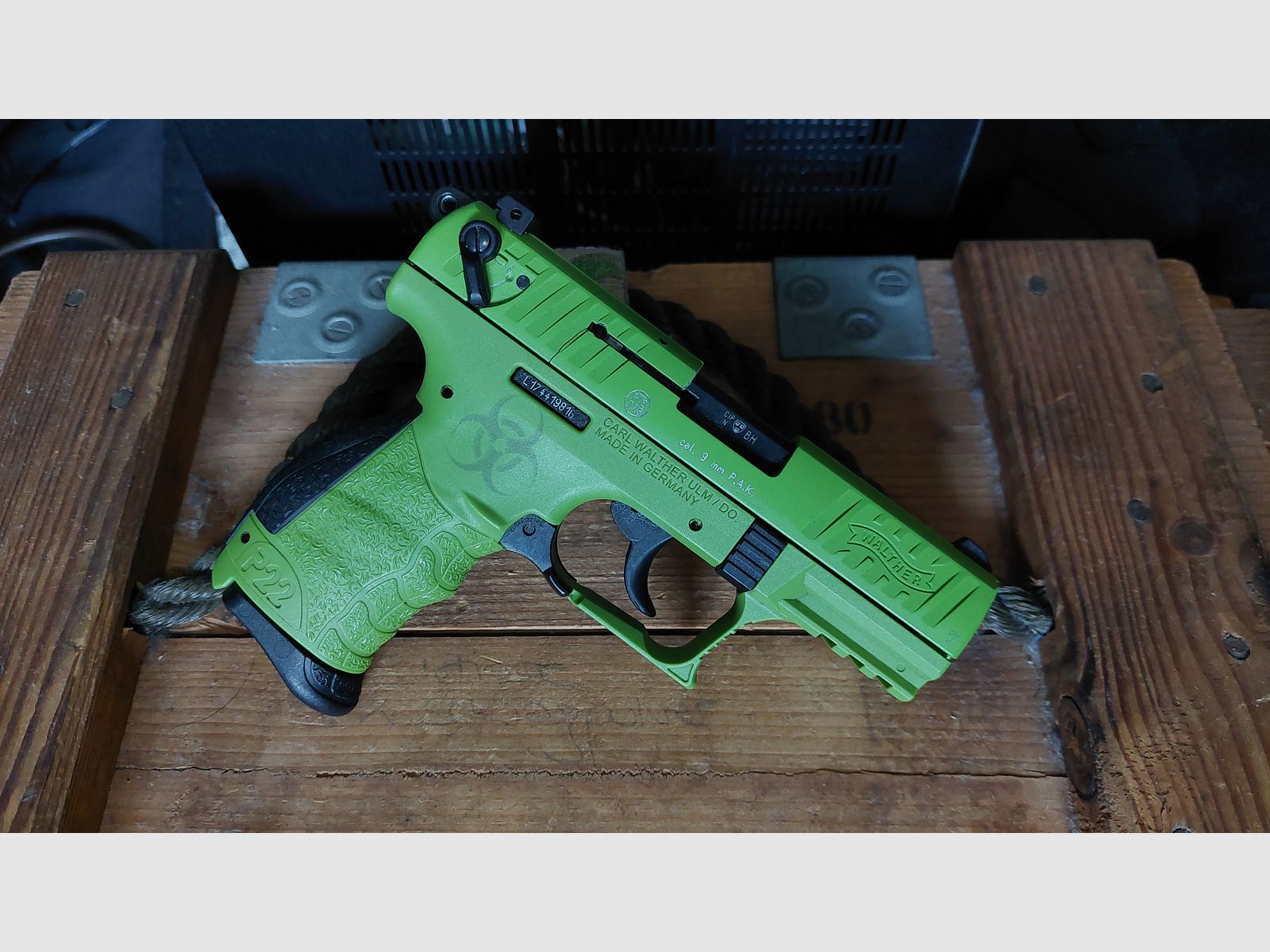 MODÈLE SPÉCIAL Walther P22Q "ZOMBSTER" (PTB 778) P 22 Q P22 glissière défectueuse