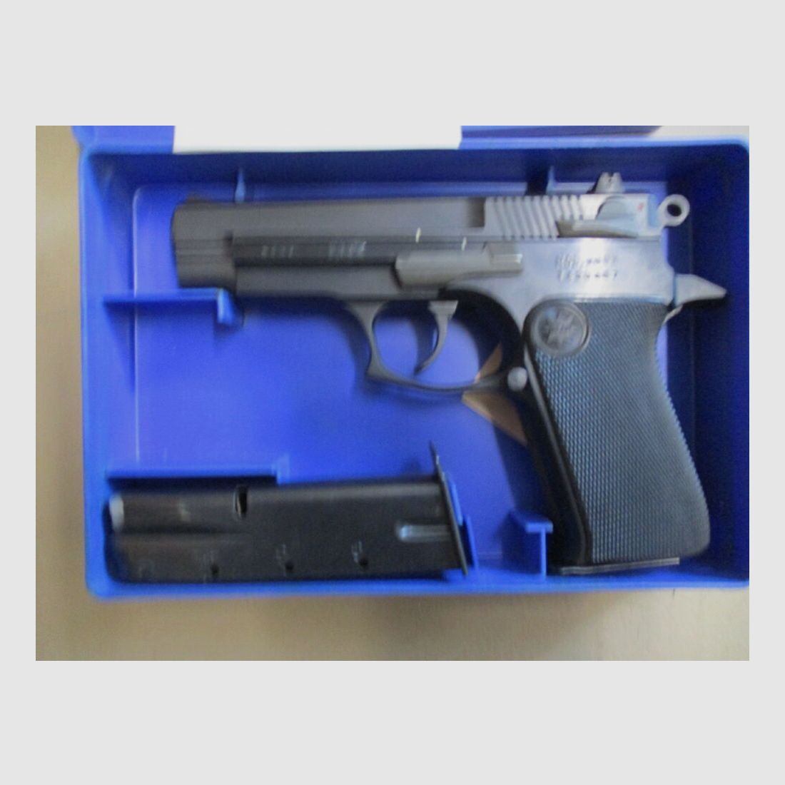 Pistole Star PK28 9mm Luger mit Reservemagazin und Papieren PK28