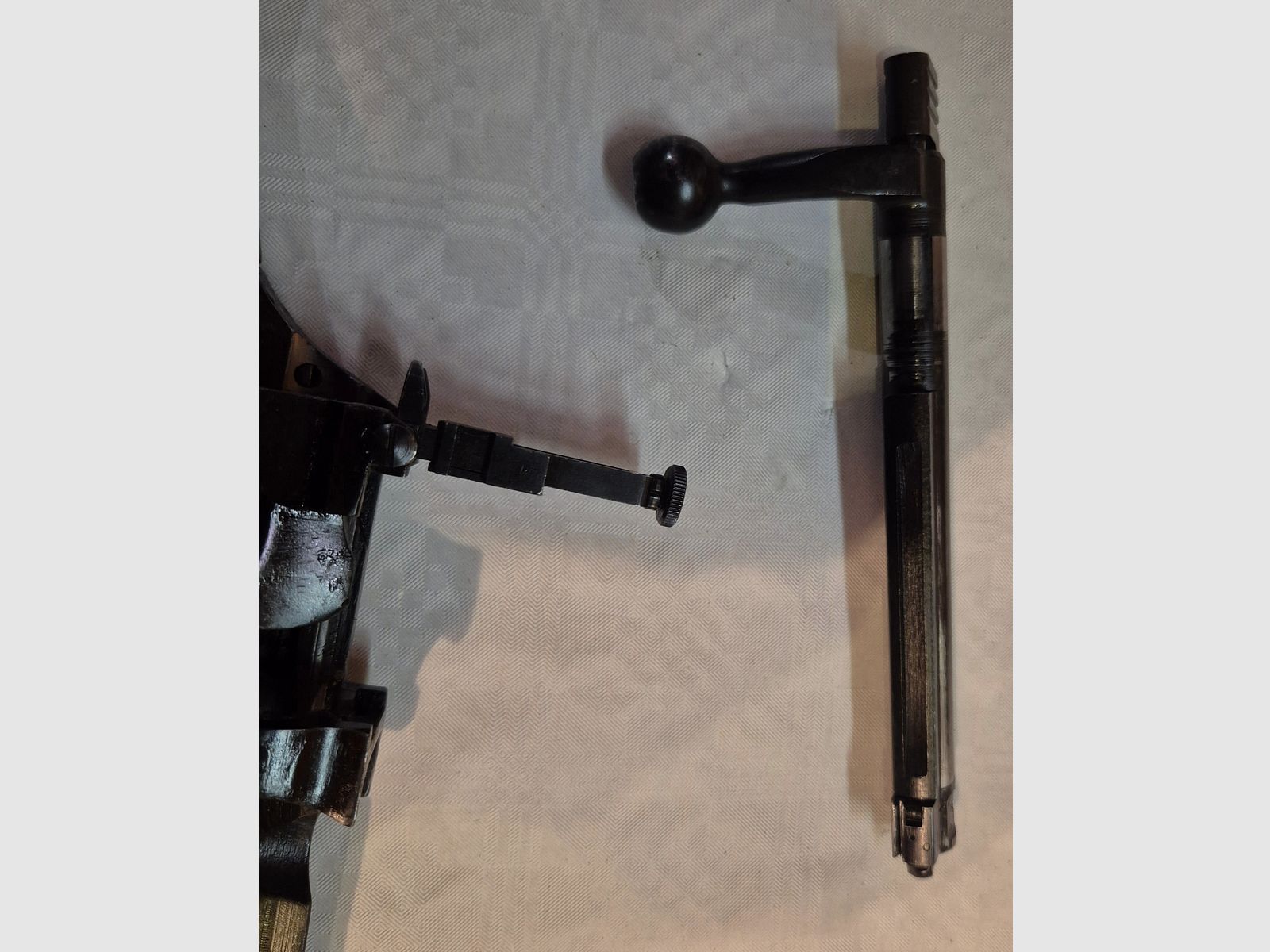 Lee Enfield No. 4 Mk. 1 *, Kaliber .303 Brit., Mehrlader/Repetierer.