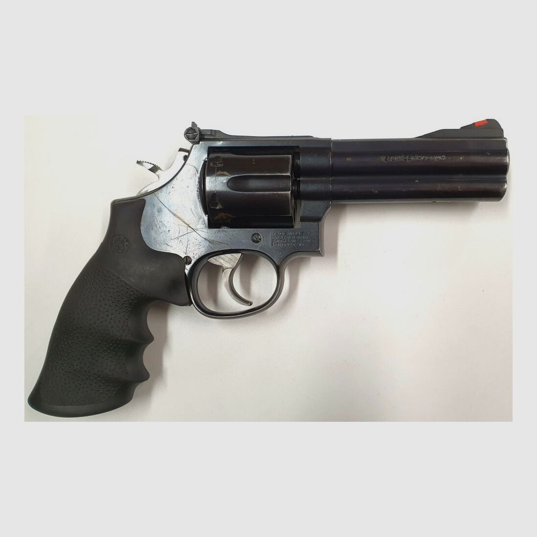 Smith & Wesson	 Mod.586-4 4"