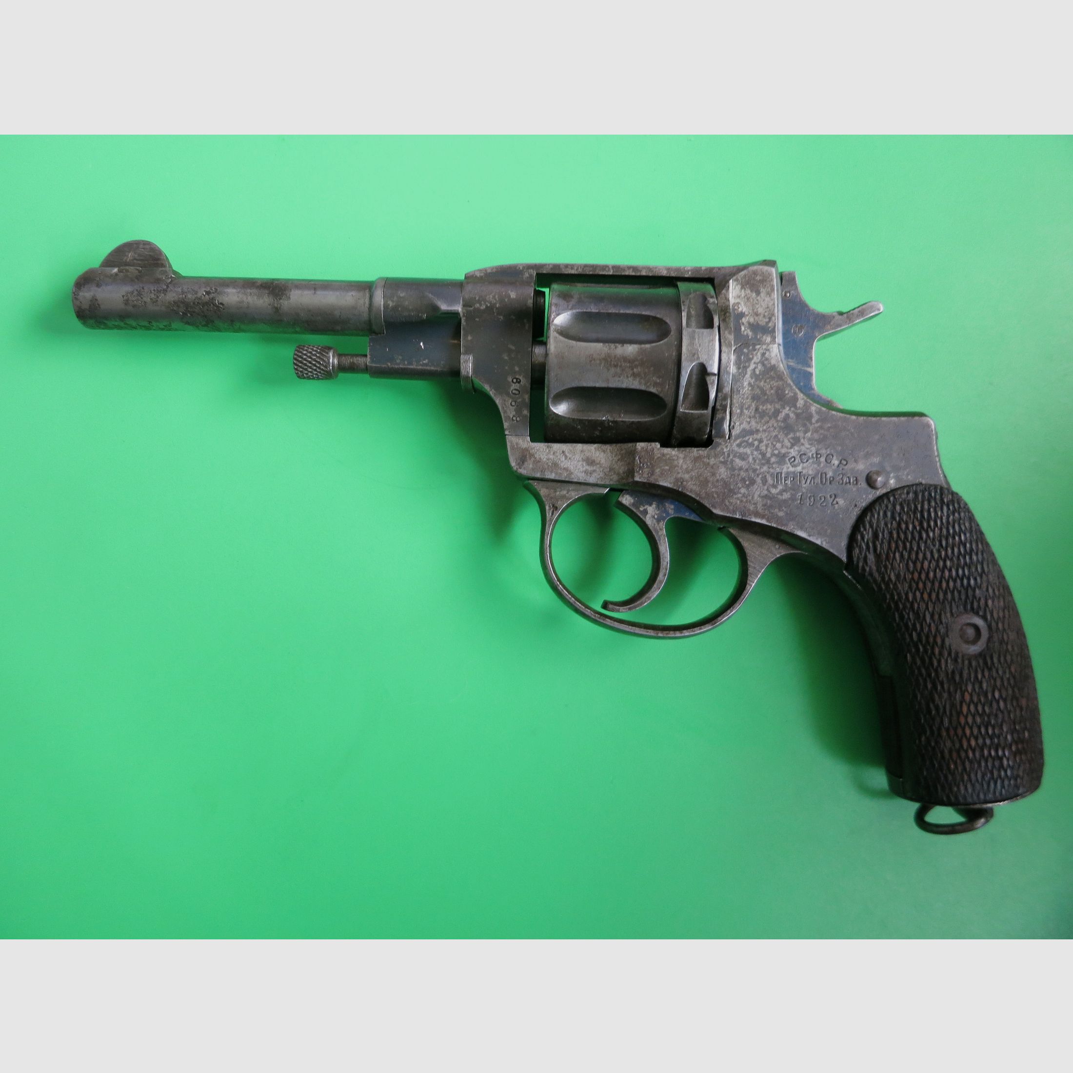 KAISERLICHER RUSSISCHER NAGANT-REVOLVER WW2, 1922, DOUBLE-ACTION-OFFIZIERSMODELL, РСФС.Р.    #62, Bild 1 von 17