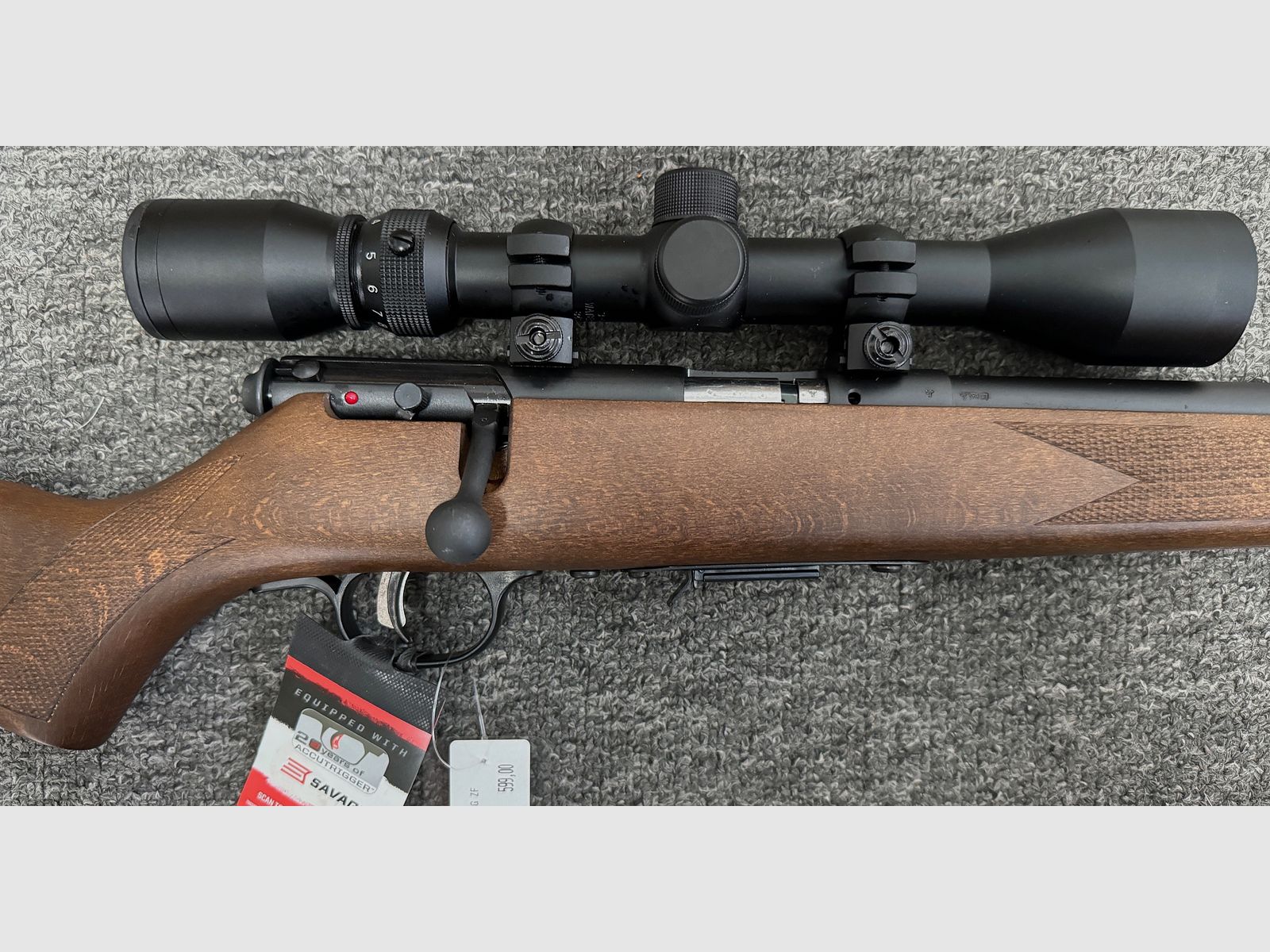 Savage 93R17 GVXP-SR  .17HMR + Mündungsgewinde - Neuwaffe