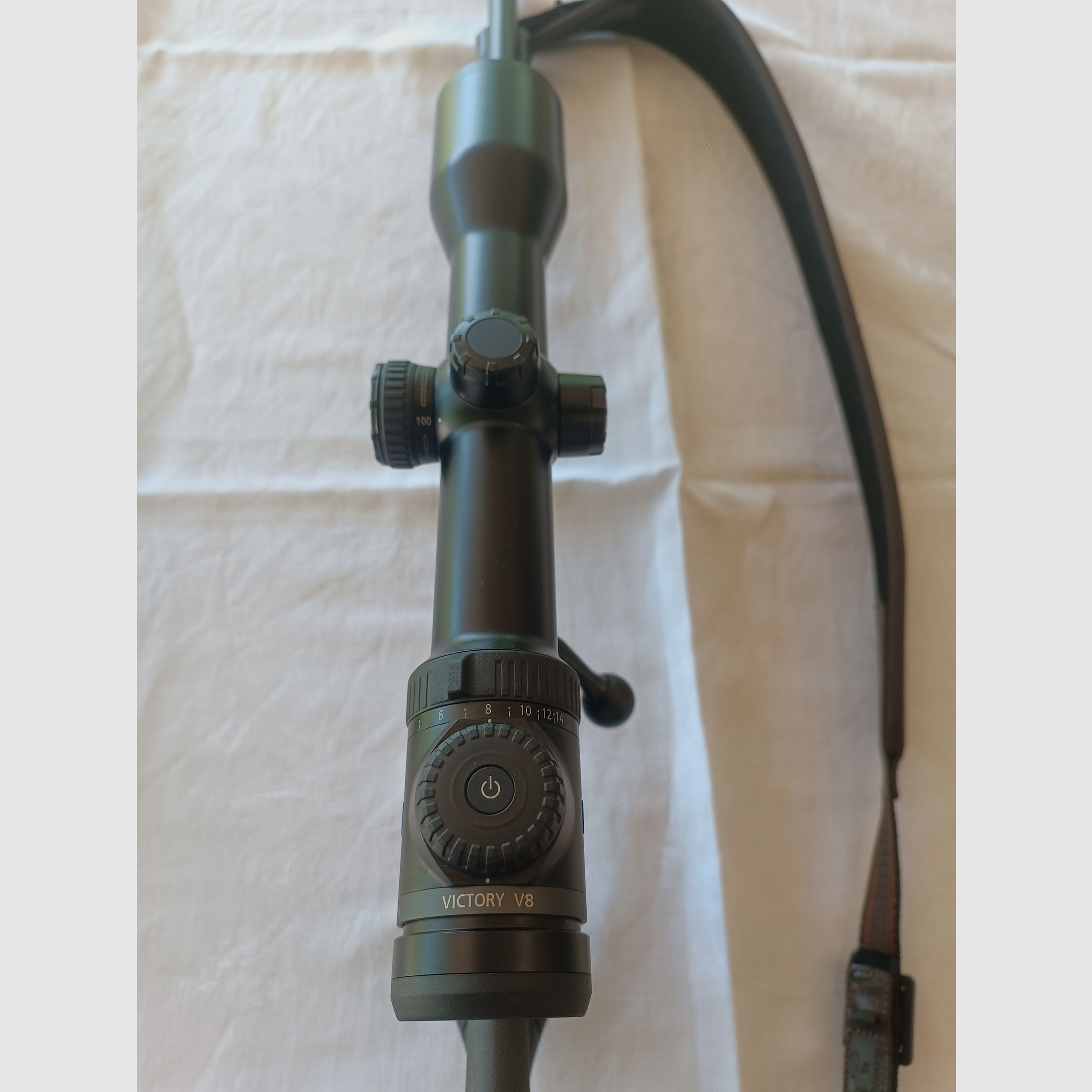 Sauer 404 Synchro XT mit Zeiss Victory V8 1,8-14x50 mit SUM und ERA Silencer SOB2S