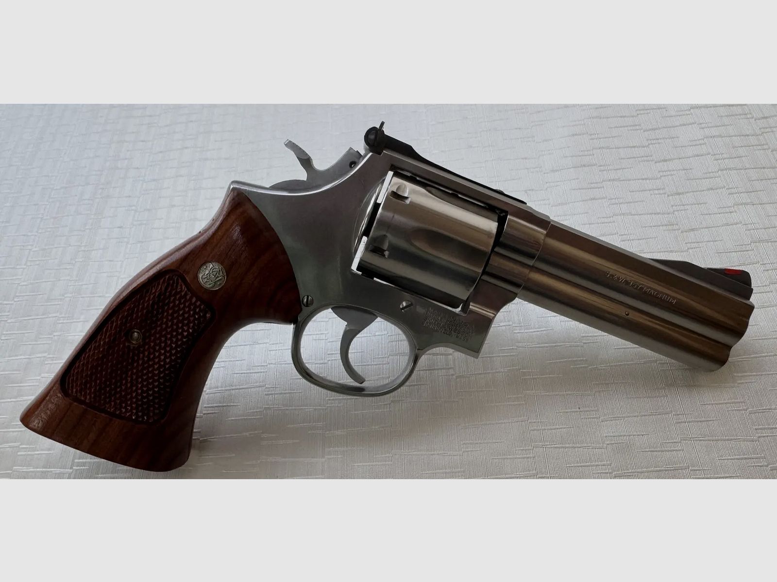 Smith & Wesson Modell 686-3 – 4 Zoll – Kaliber .357 Magnum