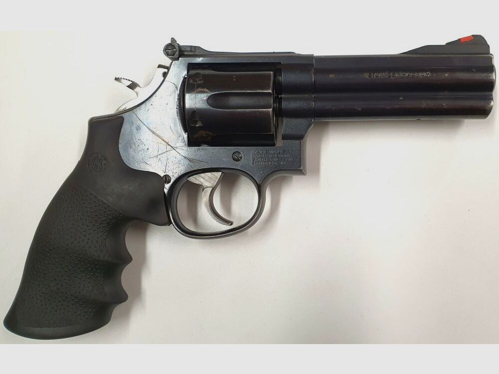 Smith & Wesson Mod.586-4 4"
