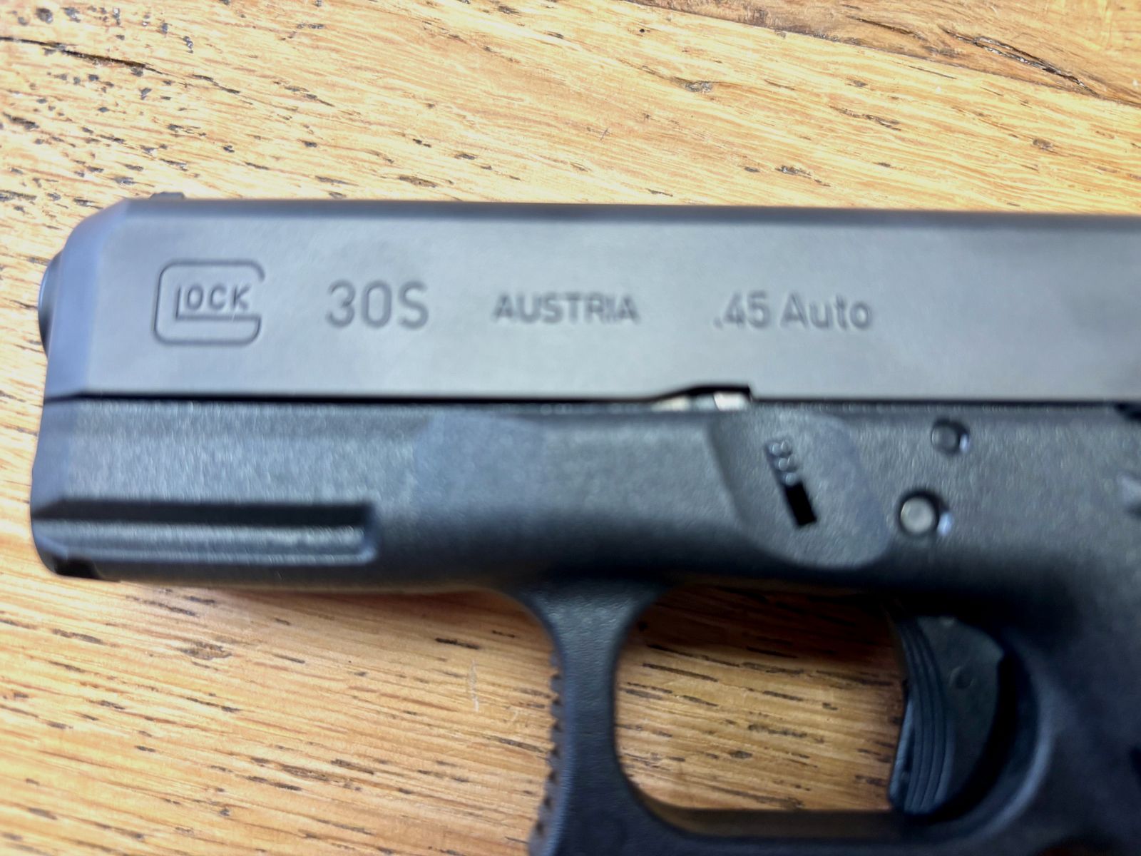 Glock Mod. 30 S Cal. .45Auto - ensemble complet - comme neuf