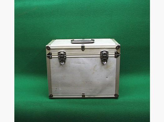 ****	 Walizka na pistolet