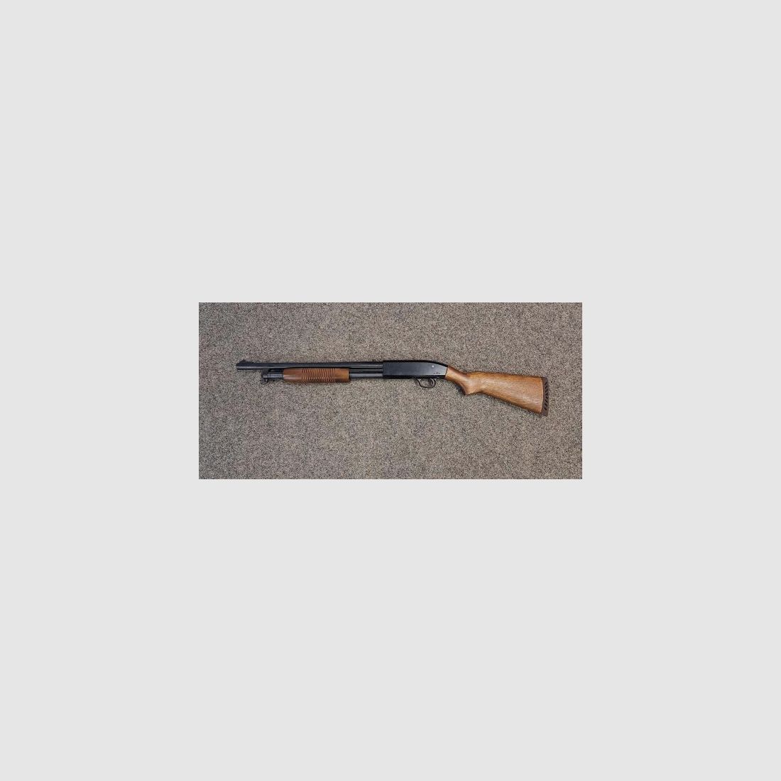 Voderschaftrepetierflinte Mossberg 500A Kal. 12/76