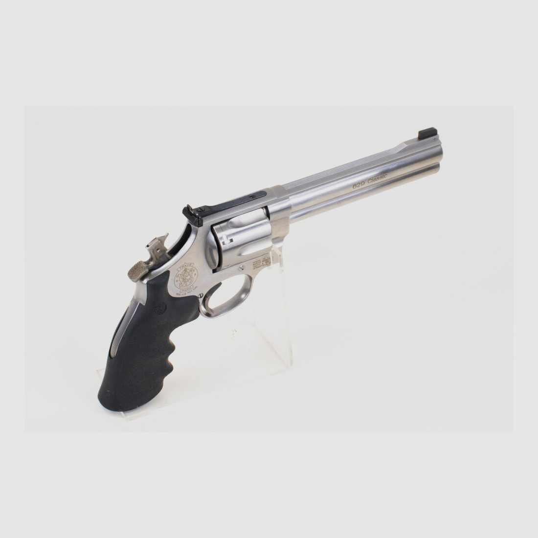 Smith & Wesson 629-4 Revolver