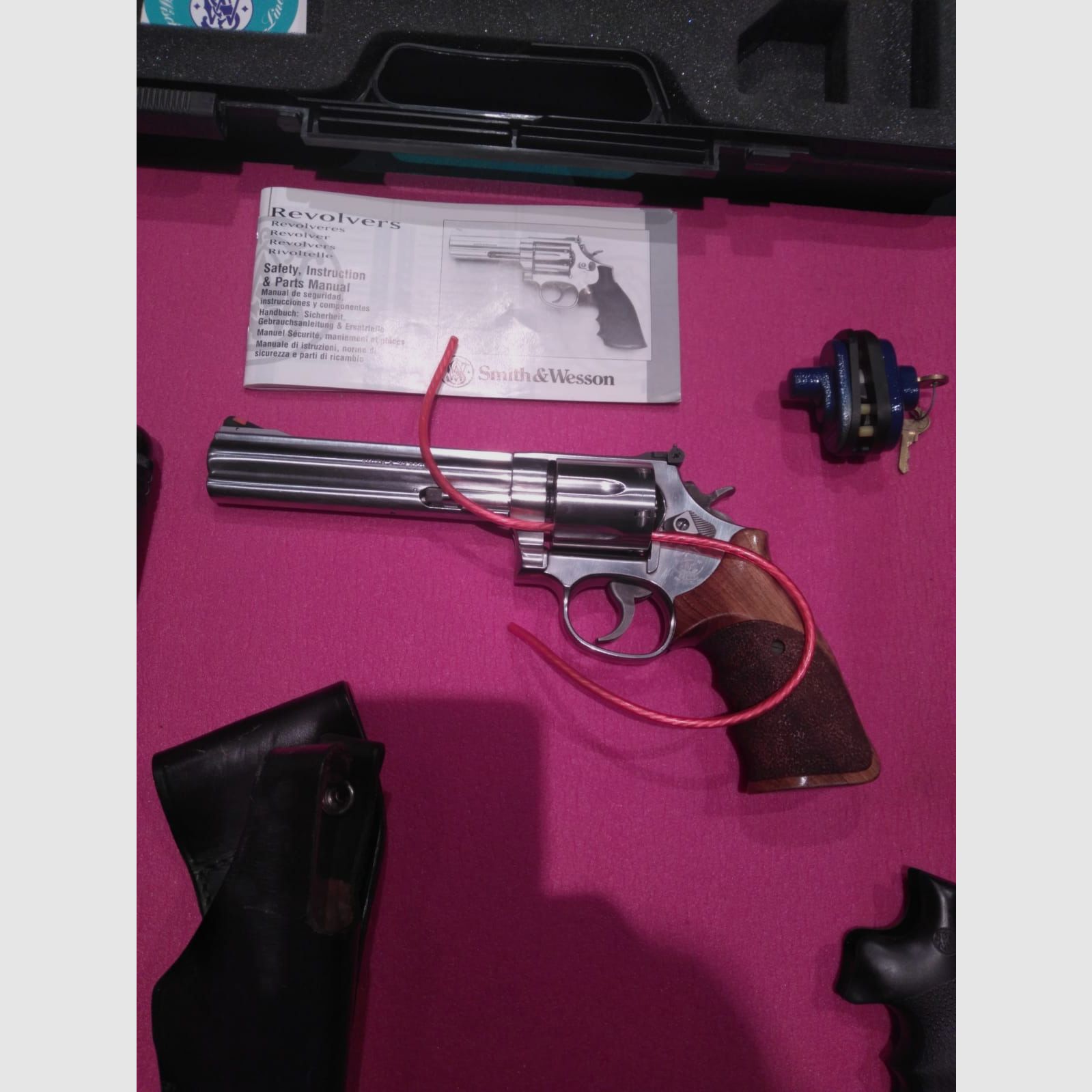  Smith & Wesson 686 Revolver