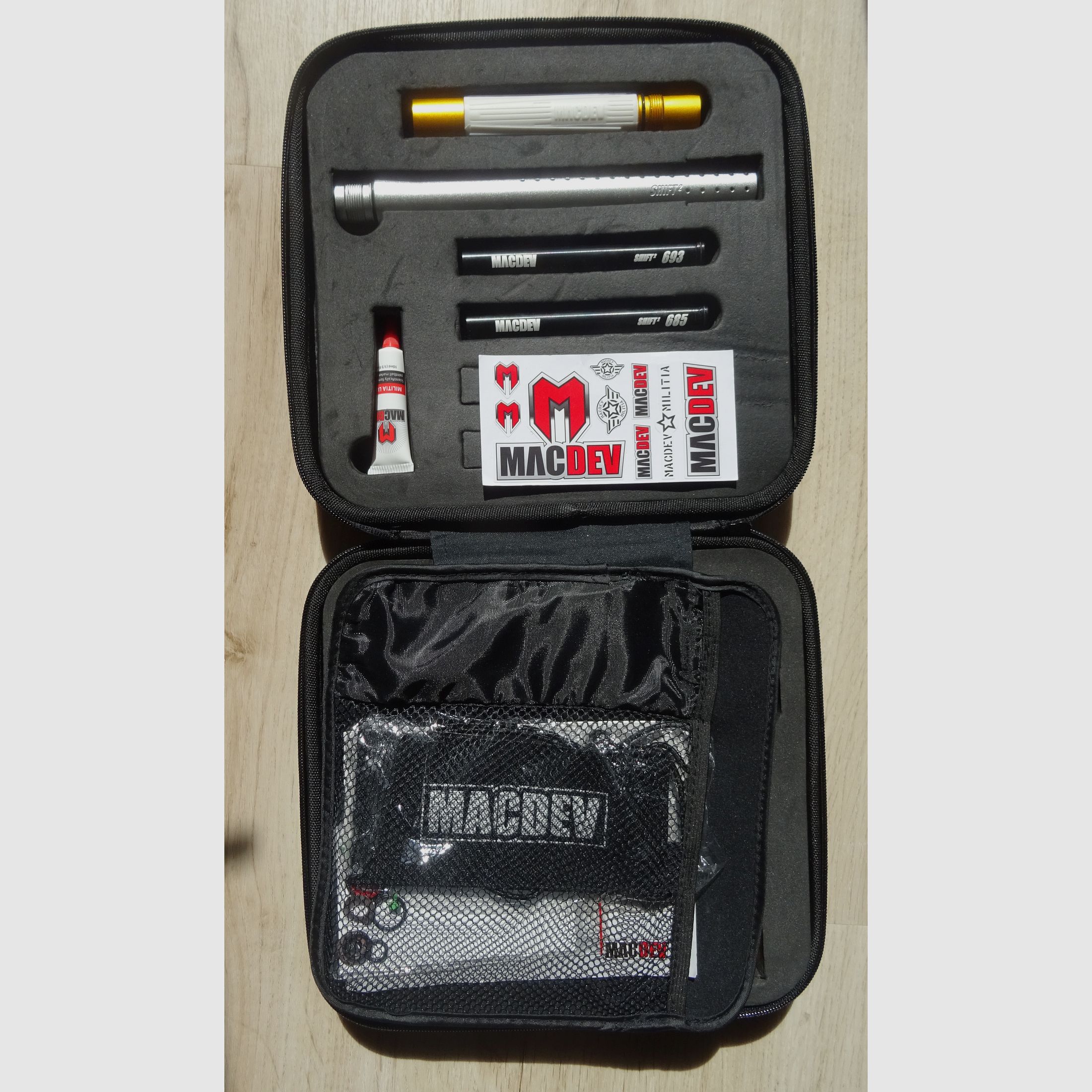 MacDev Cyborg 6 Gold – Silver – White (collector's item)