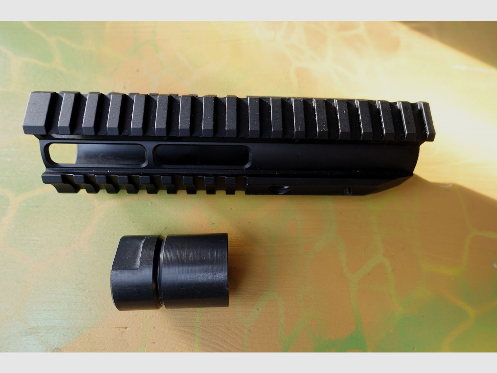 Ar-15 HERA ARMS Handschutz IRS QUAD-Rail für AR15 , Länge: 7,0" mit Barrel nut