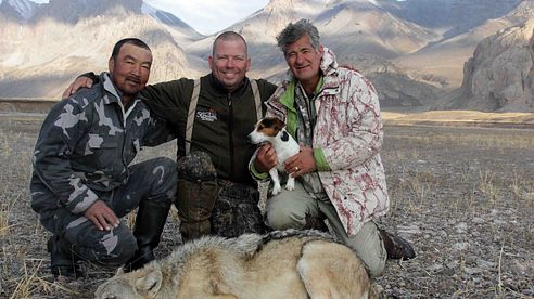 Chasse du LOUP à l'APPEL. Calling in wolves KIRGHIZSTAN. By Seladang