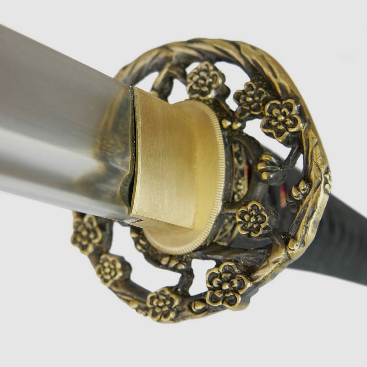 Samurai zwaard Sakura Ishime Katana met metalen lemmet van hoogwaardig koolstofstaal, zeer scherp!