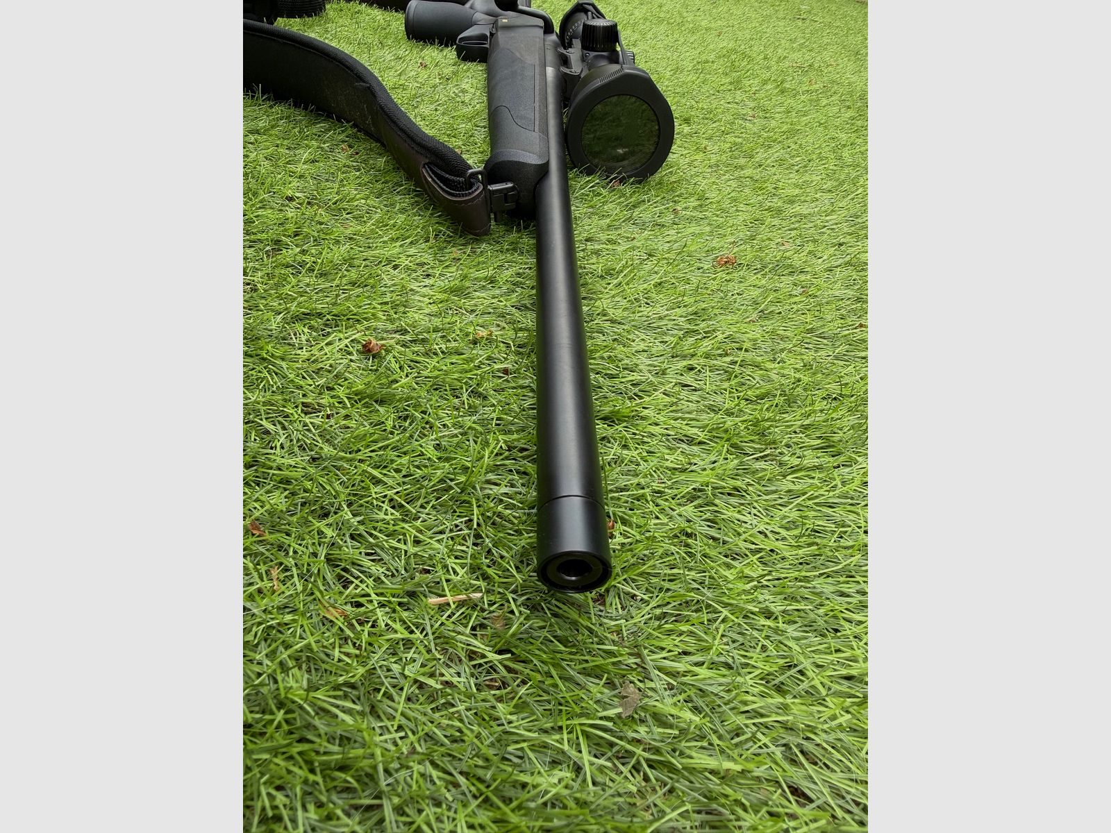 Blaser R8 Ultimate 52cm Lauf .30-06 Springfield mit Swarovski Z8i 2,3-18x56 P SR und Blaser Sattelmontage