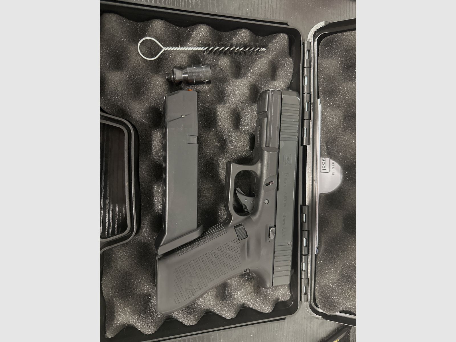 Glock 17 Gen 5 9mm Pak