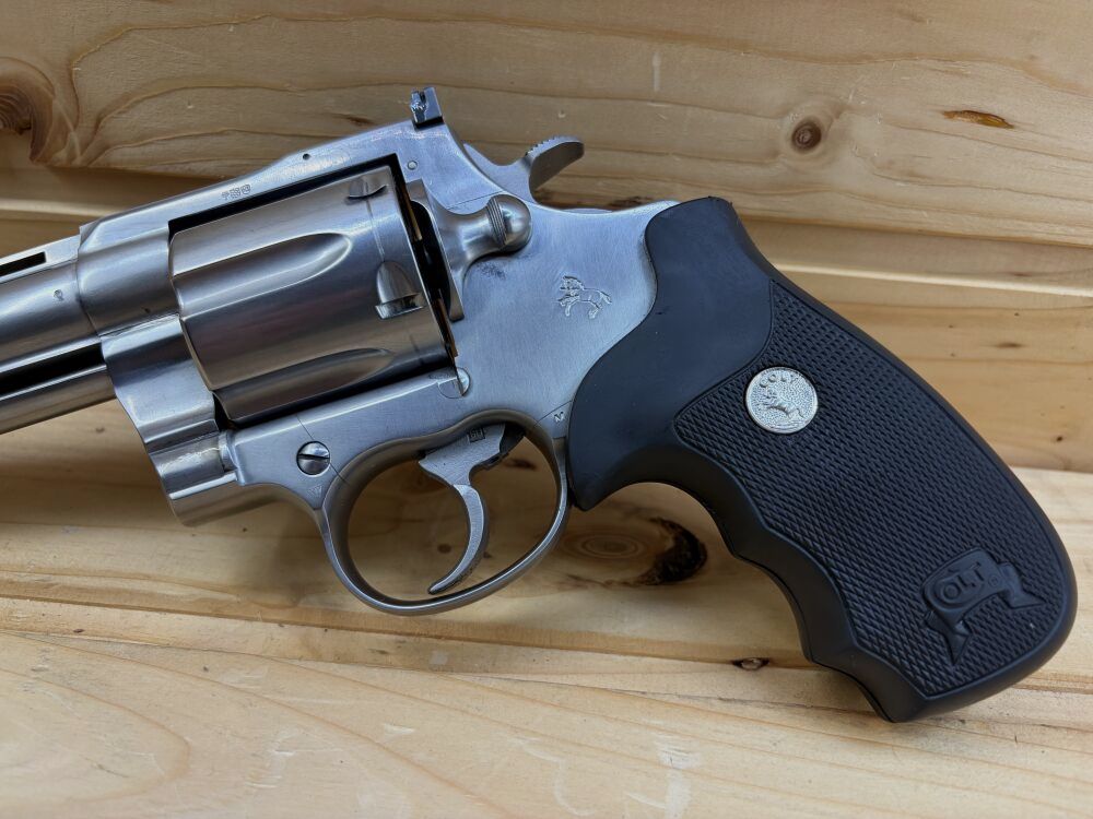 Colt Anaconda .44 Magnum Revolver, Barrel Length: 6" .44RemMag