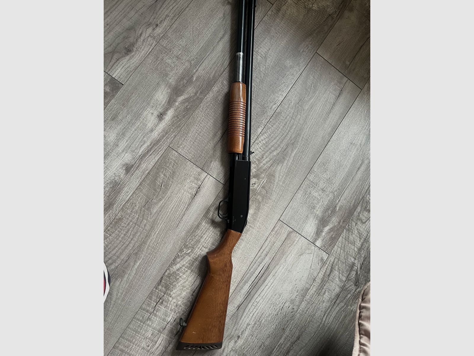 Mossberg Vorderschaft Repetierer