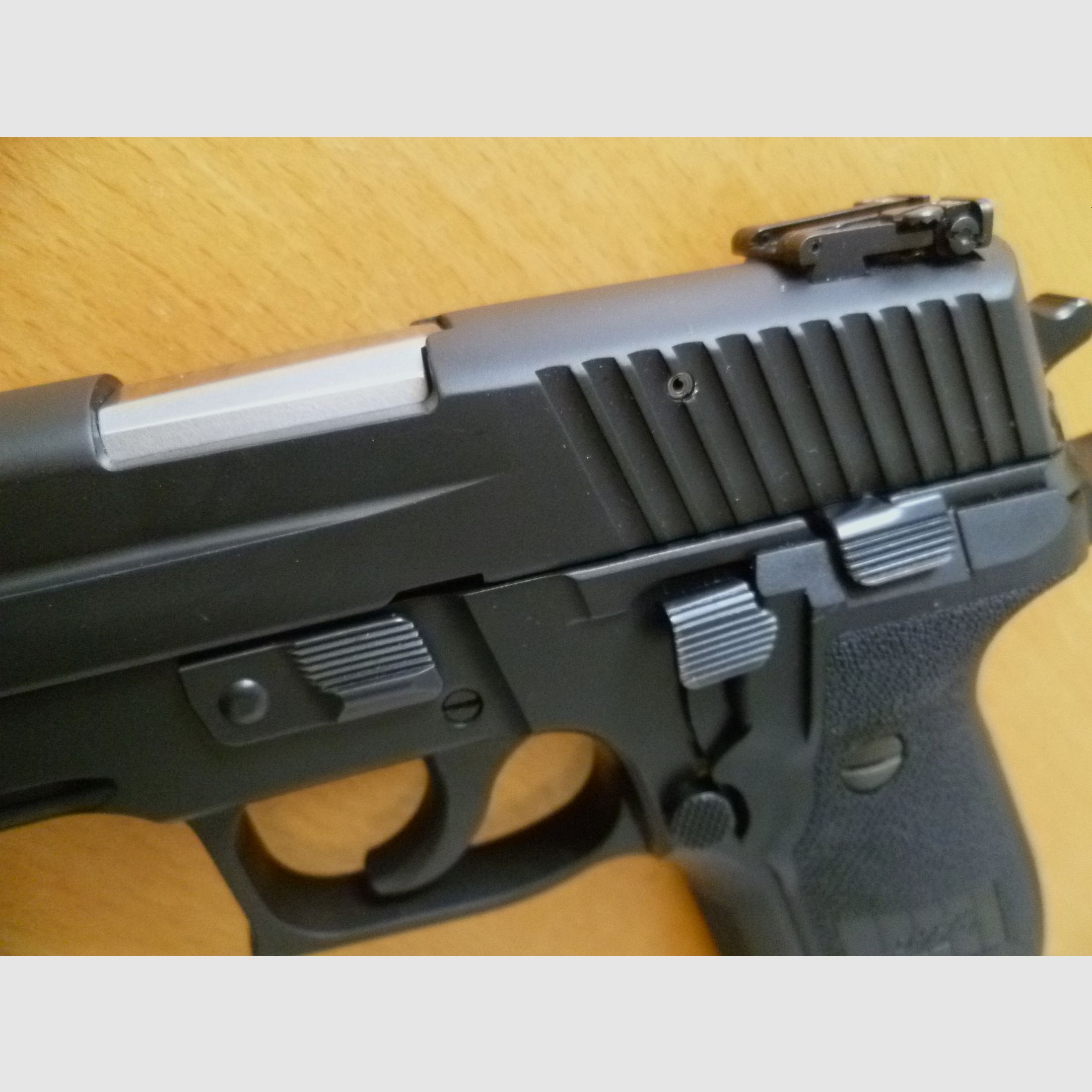 Pistole SIG Sauer P226 LDC II Tacops 9mm Luger