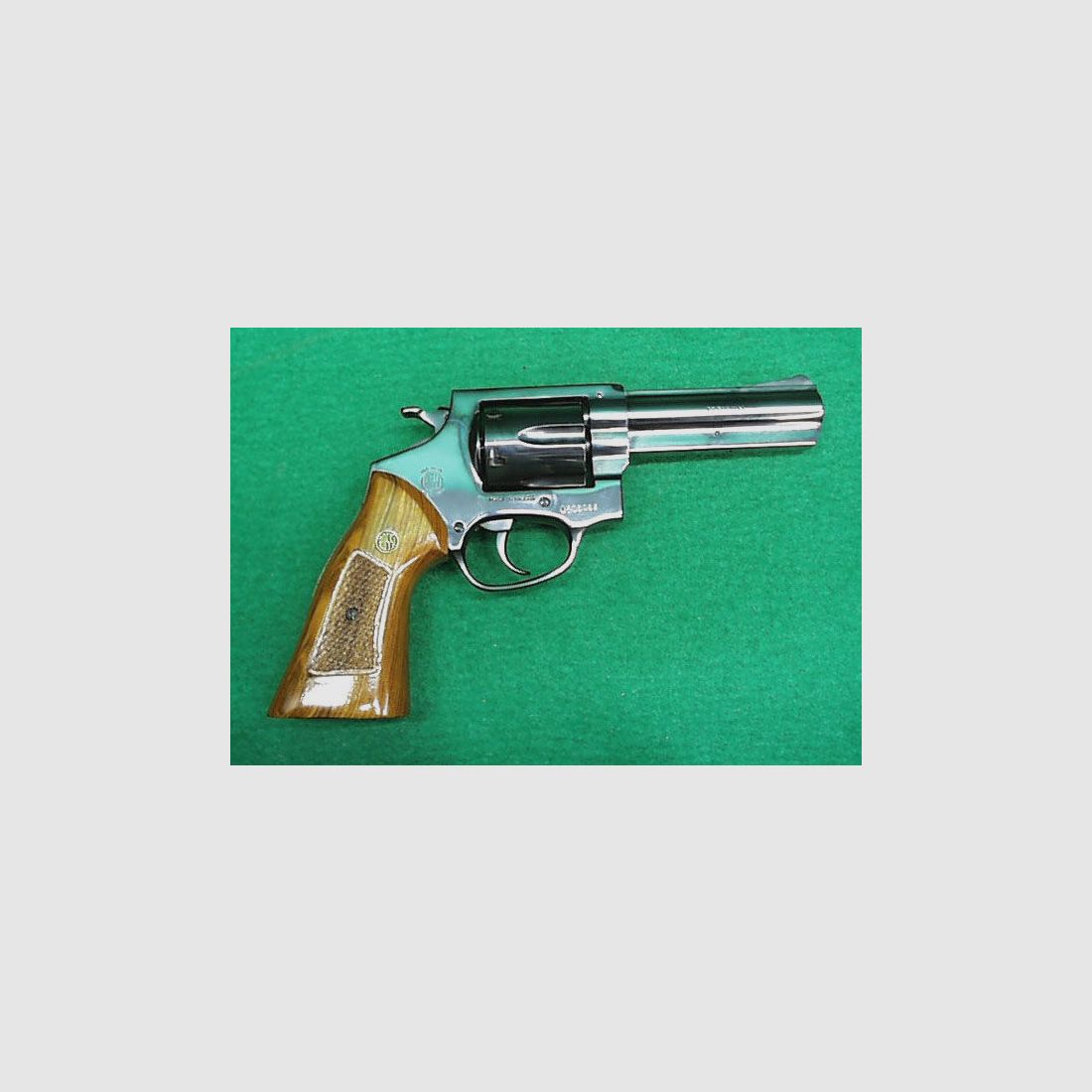 Amadeo Rossi S.A. Revolver Mod. 4"