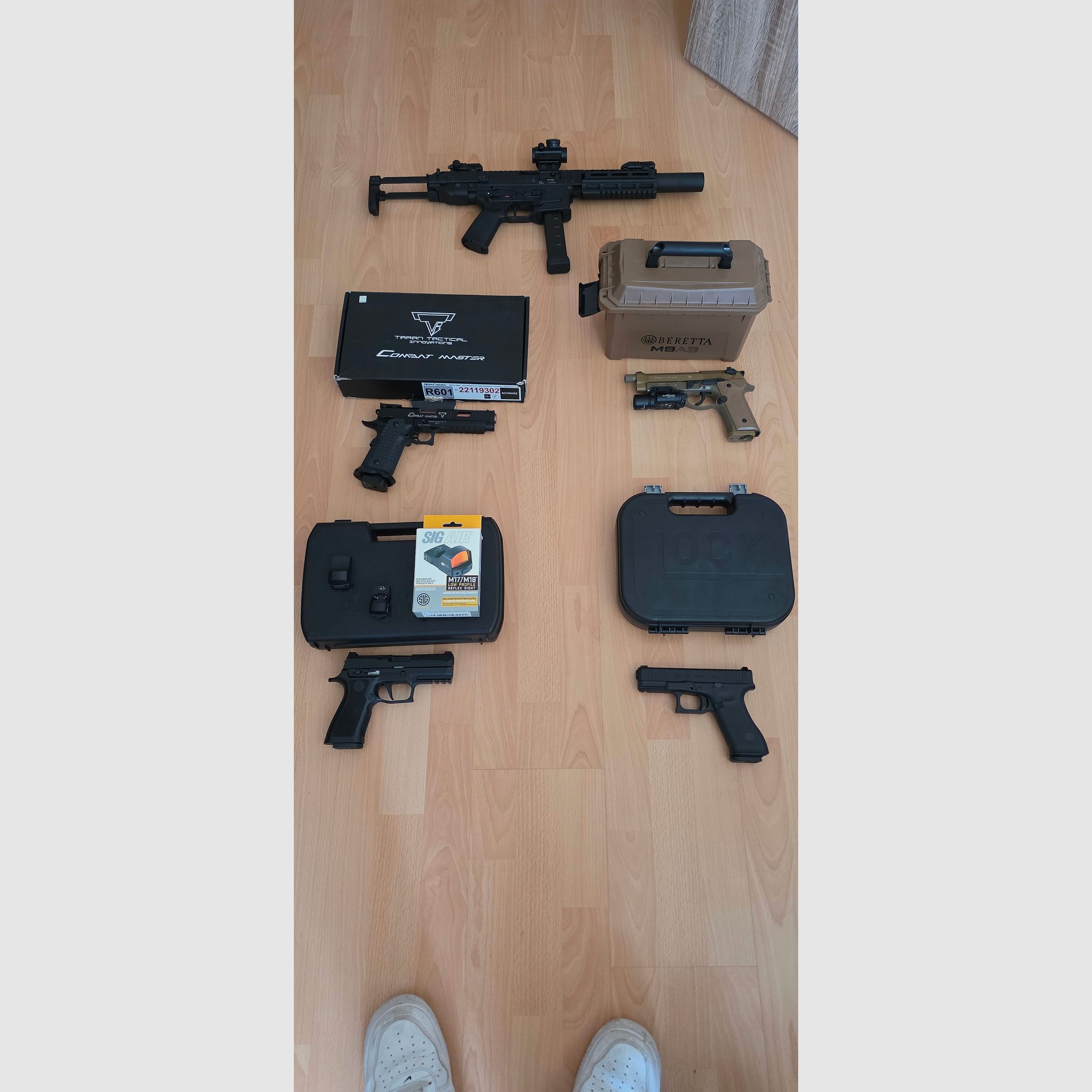 Airsoft Sammlung 1x Pdw 4x Pistole