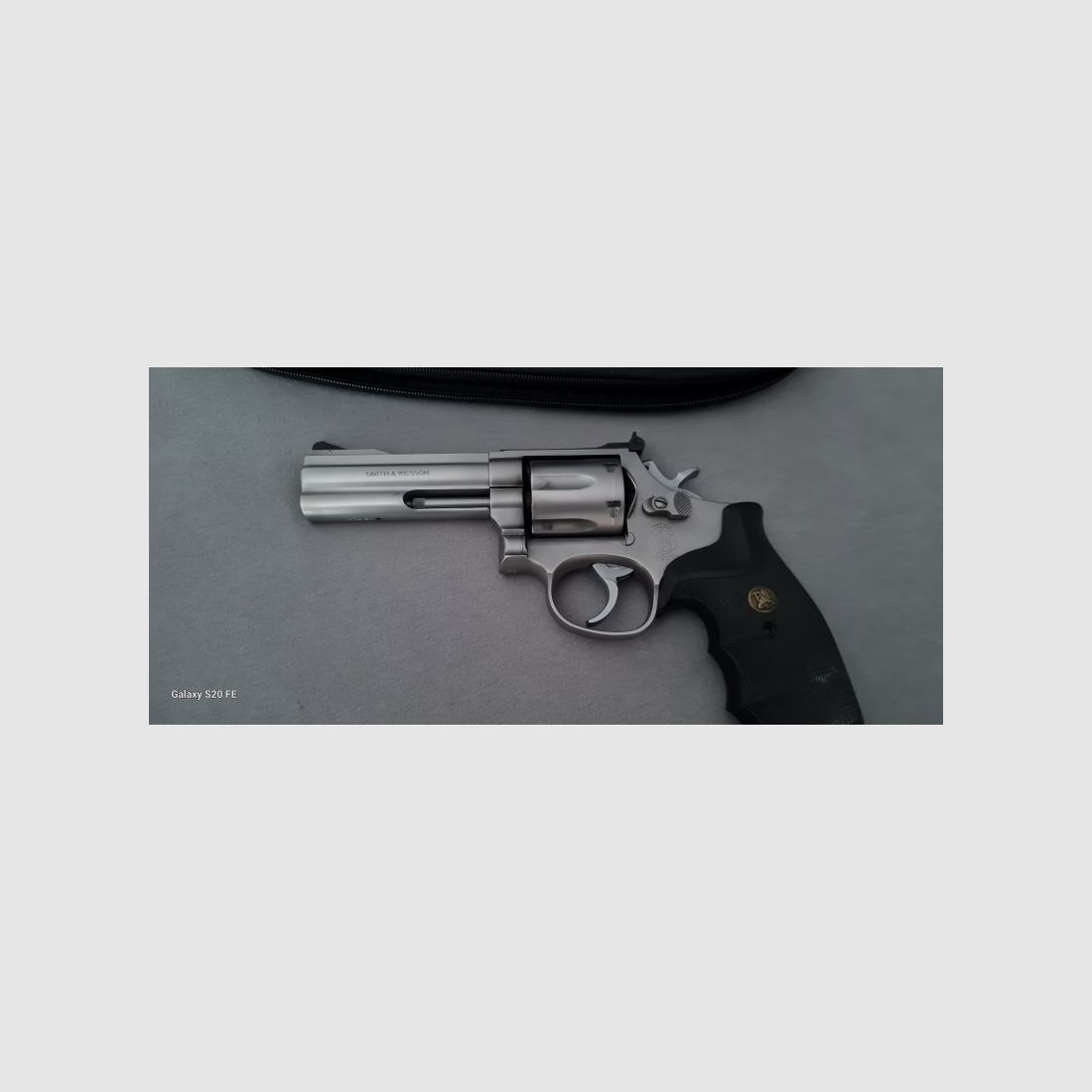 Smith &Wesson 4ZOLL