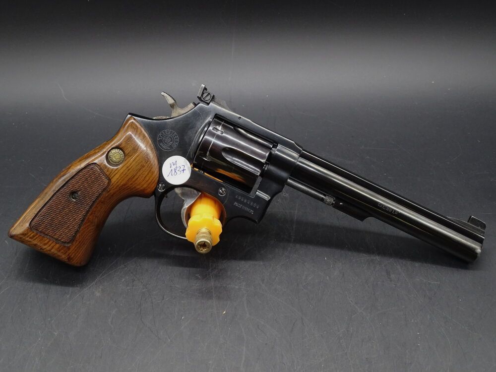 Taurus Revolver caliber .22lr 6"