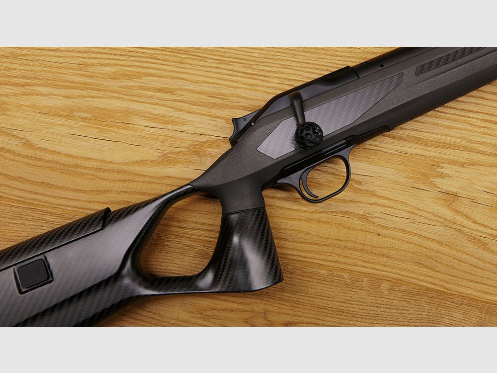 Blaser R8 with FBT carbon stock / .308 Win. / 47cm barrel length / M15x1 / FBT INCA 44Ti silencer / TOP