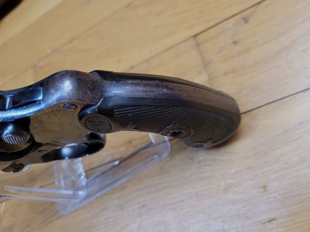 Sehr schöner und seltener Revolver Cordero – Kal. 8 mm92 – Kopie des Colt Police Positive 1907 – Seltene Herstellung Garate y Anitua aus der Vorkriegszeit – Exzellente Mechanik, schöne Brünierung und nahezu perfekte Griffschalen – Lauf von 128 mm und spiegelglatte Kammern – TBE++, Bild 10 von 18