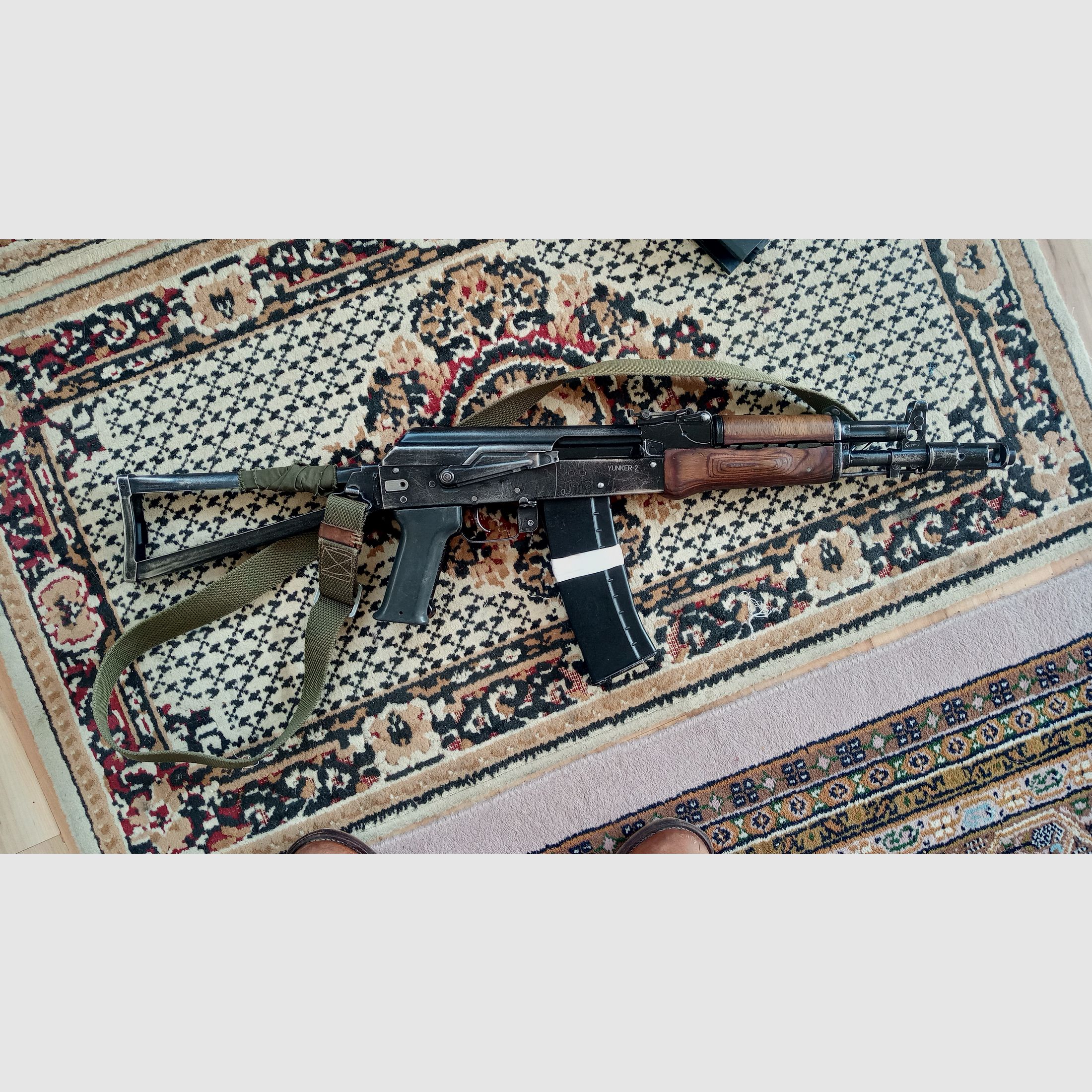 2 poignées en plastique AMD-65 hongroises de FEG même numéro de coulée 63 // AK / AKM / AK74 / AK-100 / Type 56