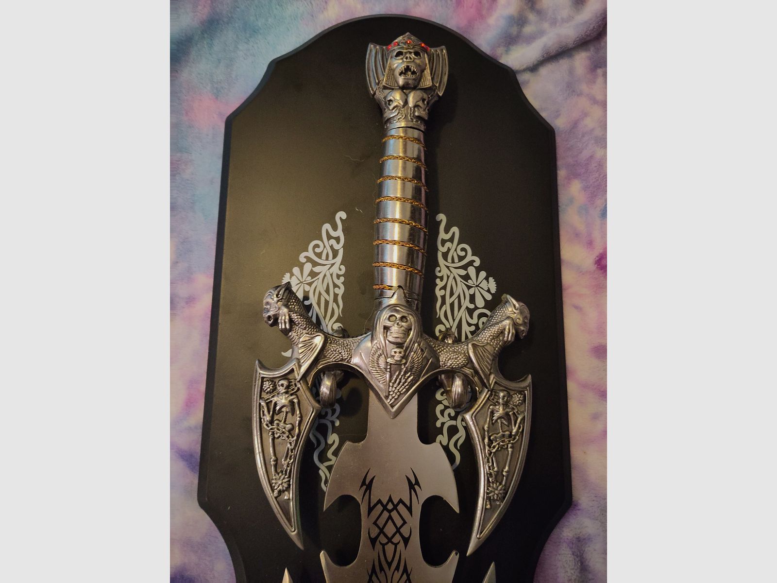 Decorative sword dragon slayer from "Two Worlds" 100cm including wall mount *rare*