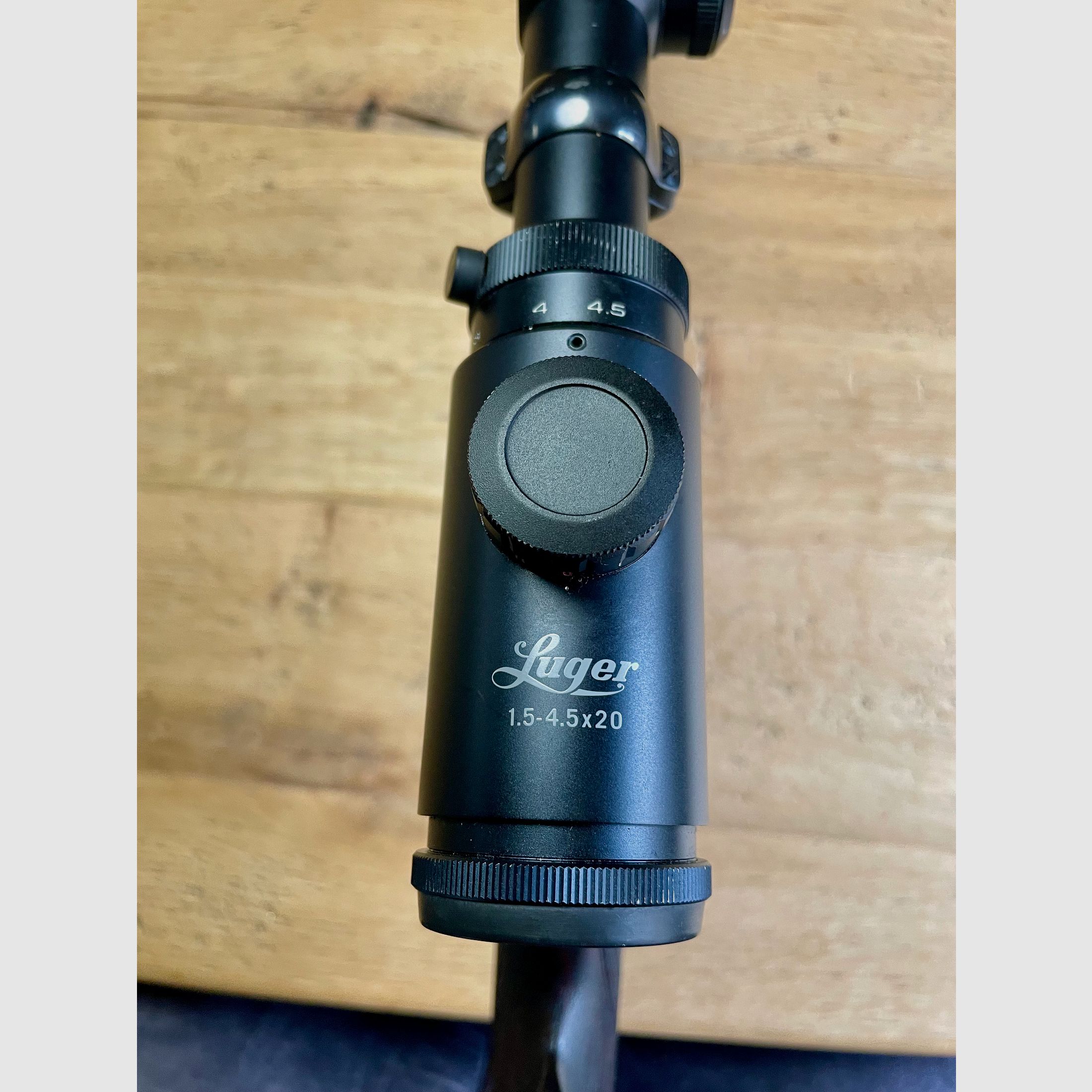 Rifle de cerrojo Zimmermann Z 66 cal. 10,3x60R con visor Luger 1,5-4,5x20