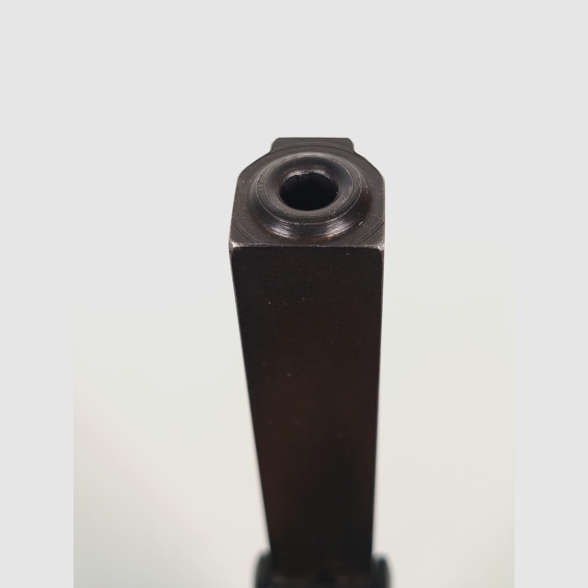 Star .22 lr Pistole mit 15 cm Lauf
