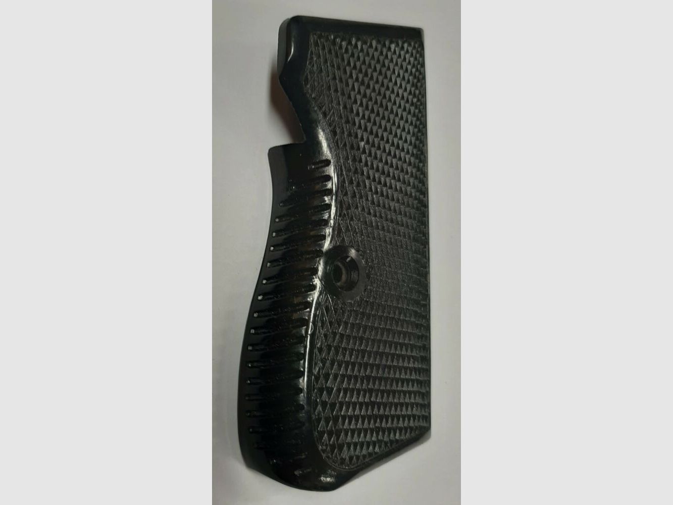 SIG Original Kunststoffgriffschalen SIG P210 mit Riemenöse, lackiert