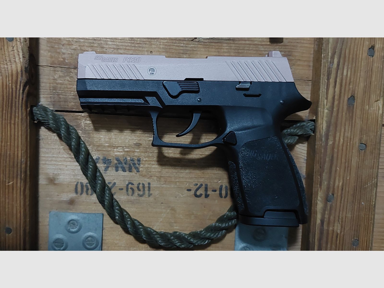 SigSauer P320 "Rosegold" 9 mm P.A.K (PTB 1038) Roségold keine Glock Walther Heckler RG