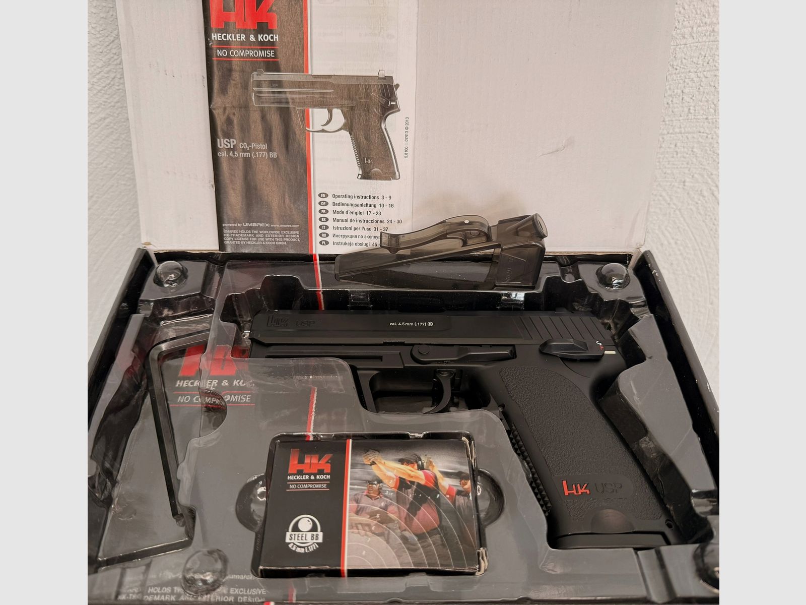 Heckler & Koch USP 4,5 mm BB Co2-Pistolet z Blowbackiem