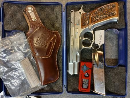 CZ 75, Kal. 9x19