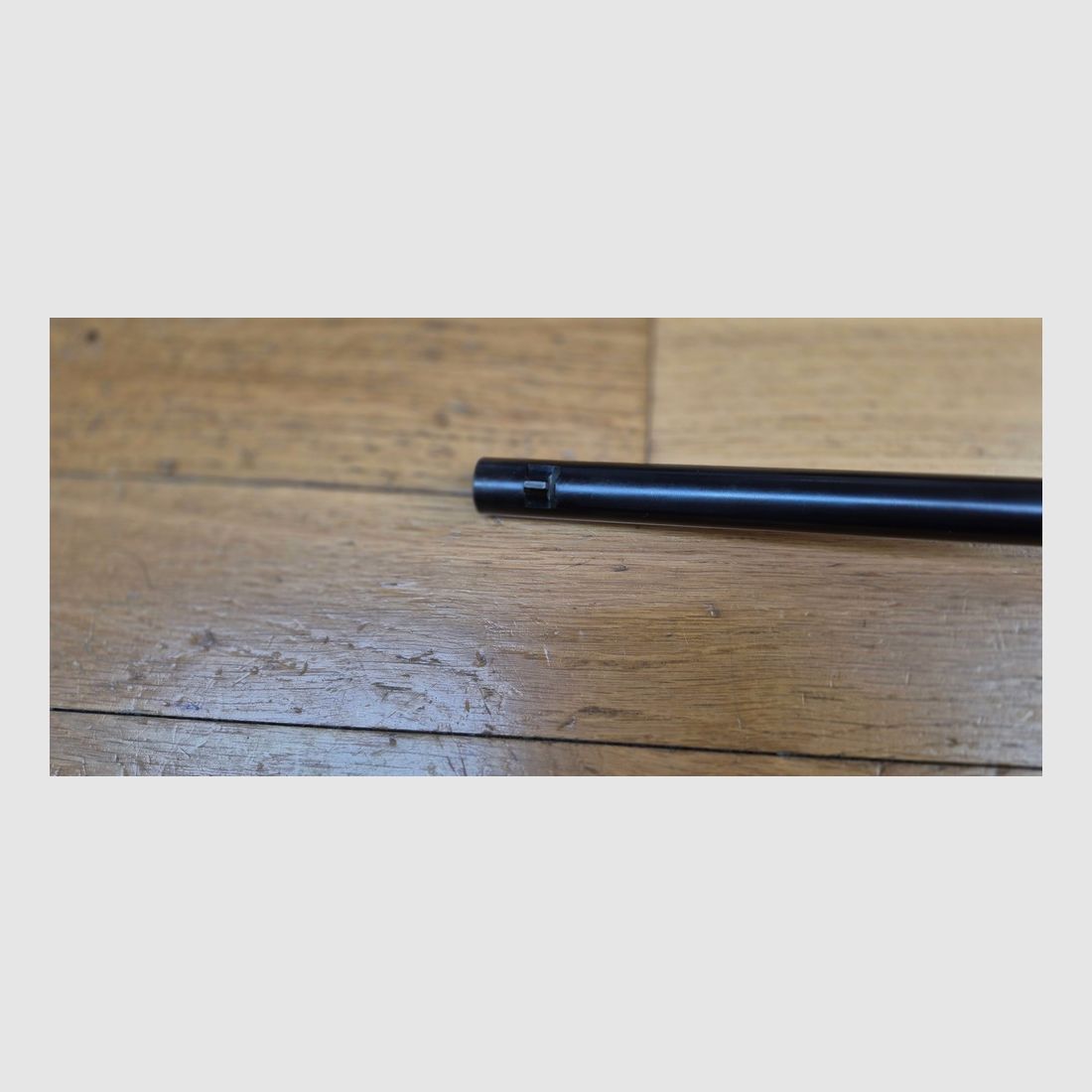 Sehr seltene „echte“ Winchester Repetierbüchse Modell 1895 Made in USA – Kal. 30.06 Springfield – Original Winchester Fertigung New Haven von 1911! – Import aus dem Deutschen Kaiserreich vor 1914 – Wunderschöner Nussbaumholz der Klasse IV – Original Bronzierung zu 98% nahezu perfekt – Sehr schöne Markierungen von „echter“ Winchester (nicht Japan nach 1985) – Prächtiger Lauf und perfekte Mechanik – Waffe im Originalzustand in außergewöhnlichem Zustand – Kategorie D §e)! – Sehr selten und in TBE++, Bild 27 von 38