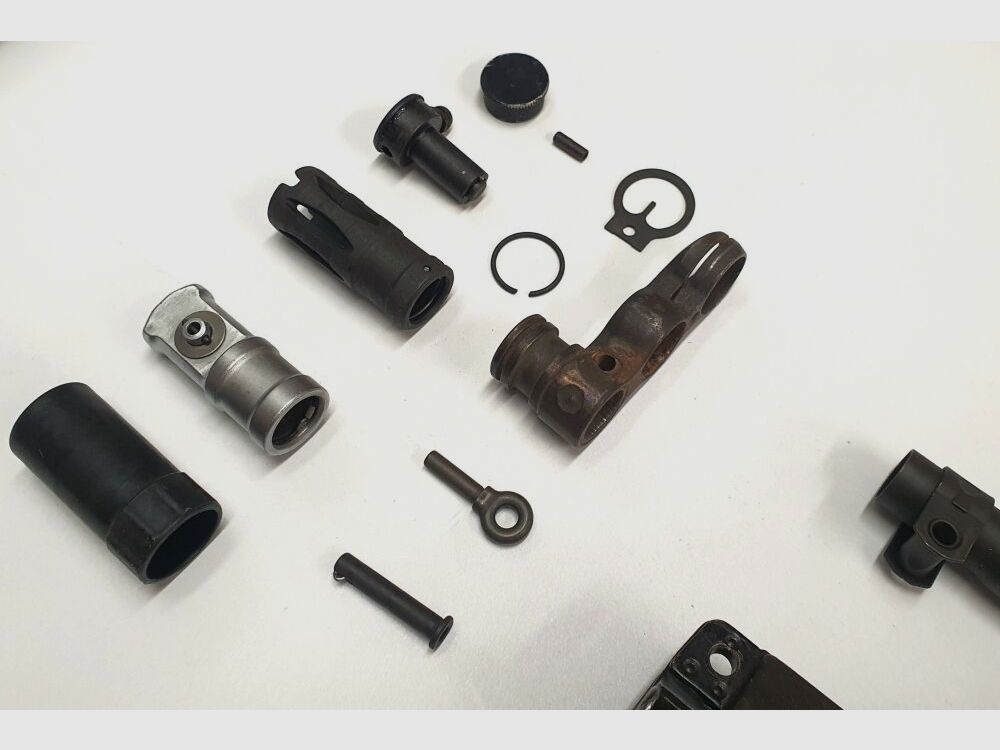 H&K Heckler and Koch GmbH Oberndorf Free parts kit original HK G3 NATO Heckler & Koch including trapezoidal front stock olive green