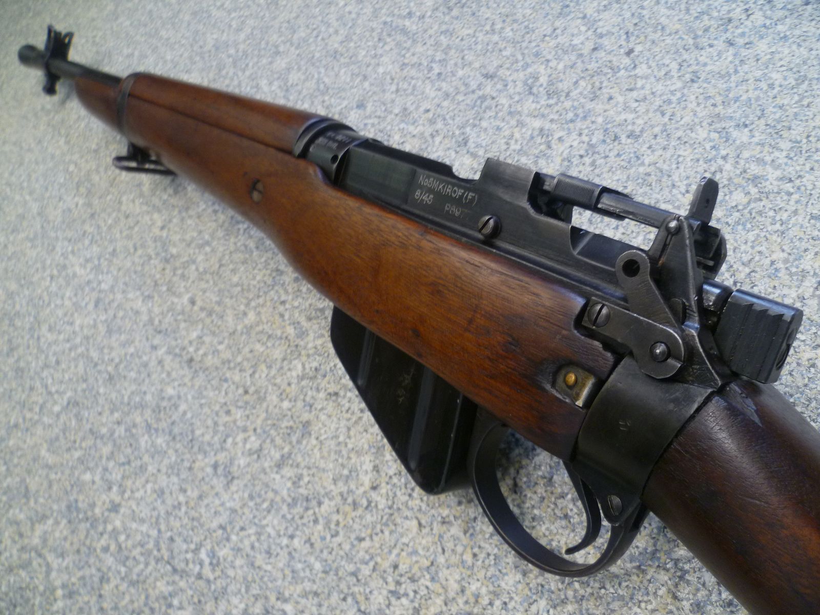 Carabina Jungle Enfield No. 5 MK I - Conversión a cargador único