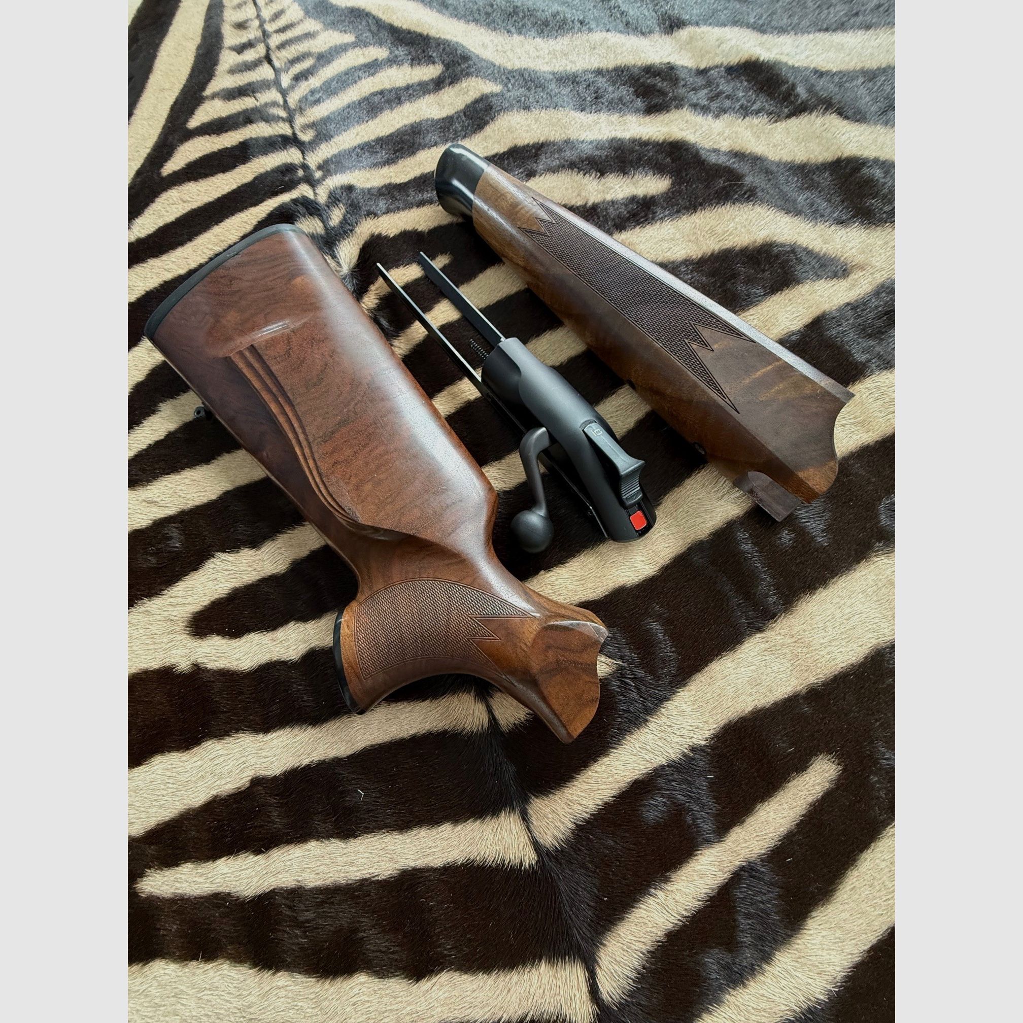 BLASER R8 KIT DE CONVERSION GAUCHE SYSTÈME GAUCHE CULASSE AVANT ET ARRIÈRE, PORTE-VERROU GAUCHE IC