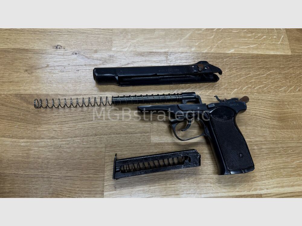Stetschkin APS - halbautom. Pistole 9mm Makarov mit Schaft
