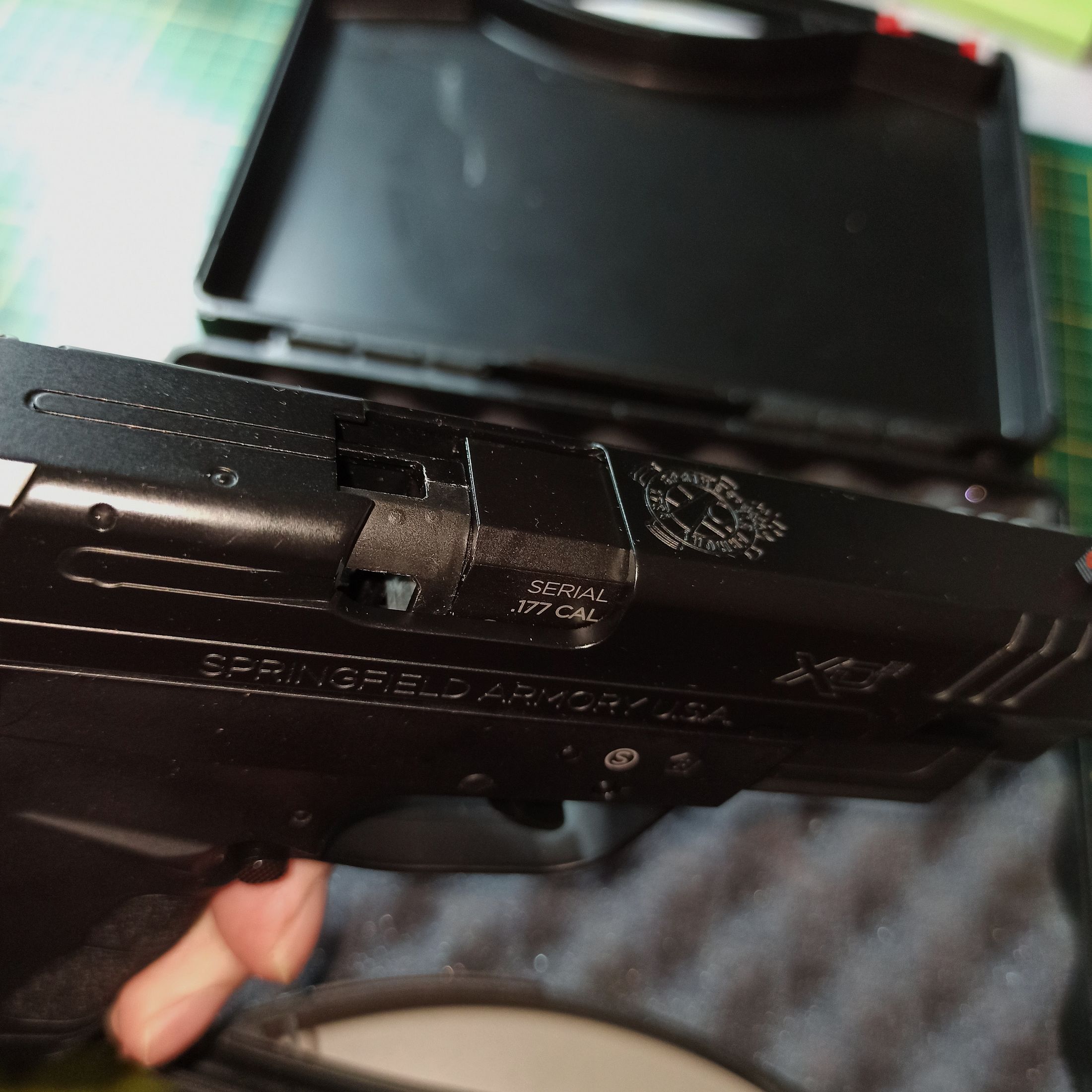 Springfield Amory XDe .177 Kal. Stahl-BB's 4,5mm CO2-Antrieb