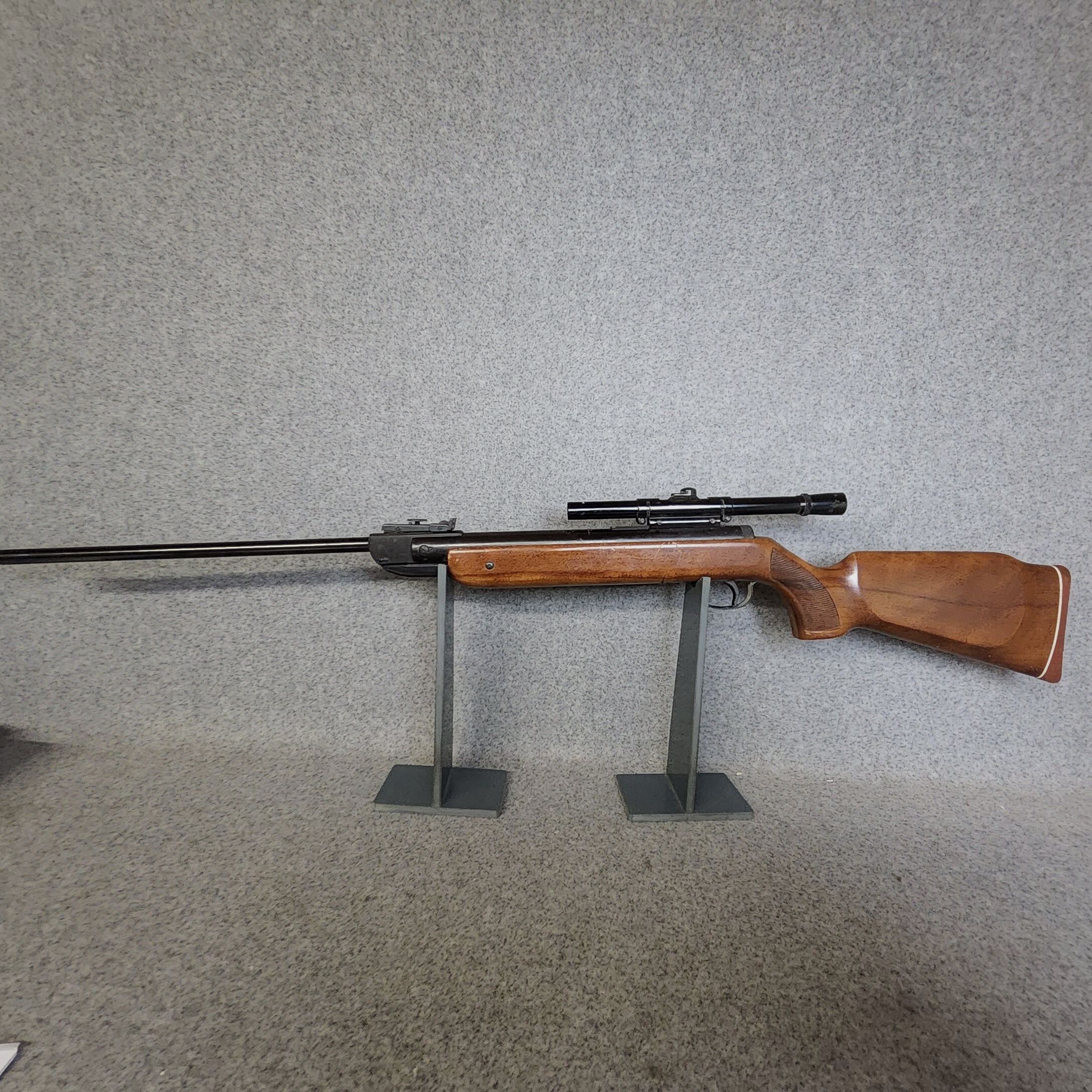 Diana	 Mod. 35